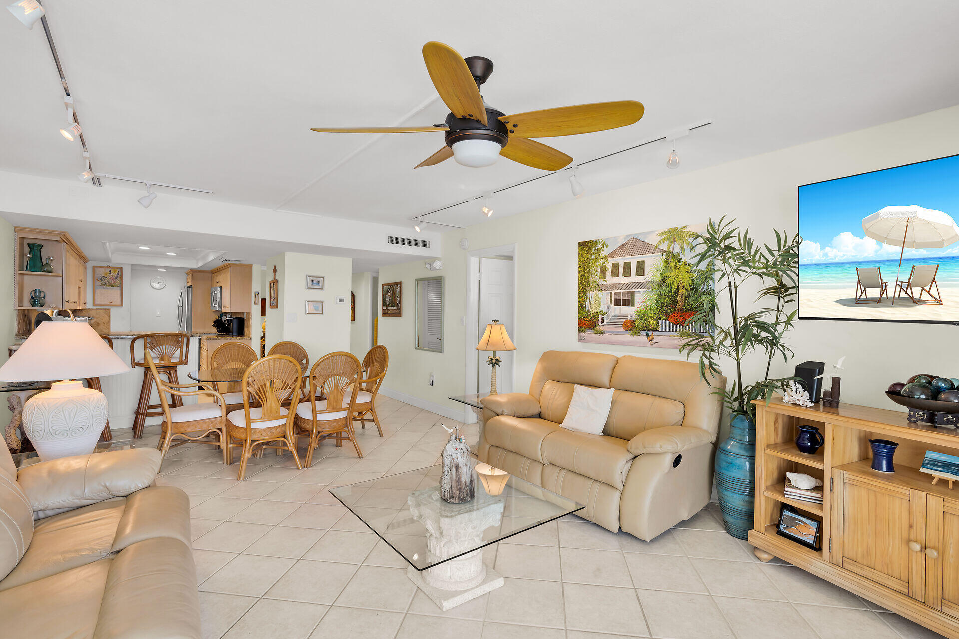 201 E Ocean Drive UNIT 208
