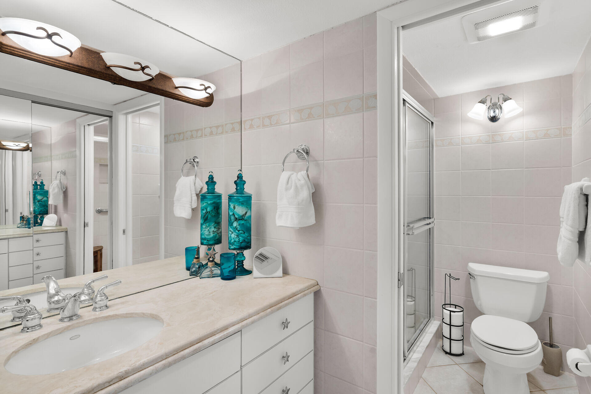201 E Ocean Drive UNIT 208