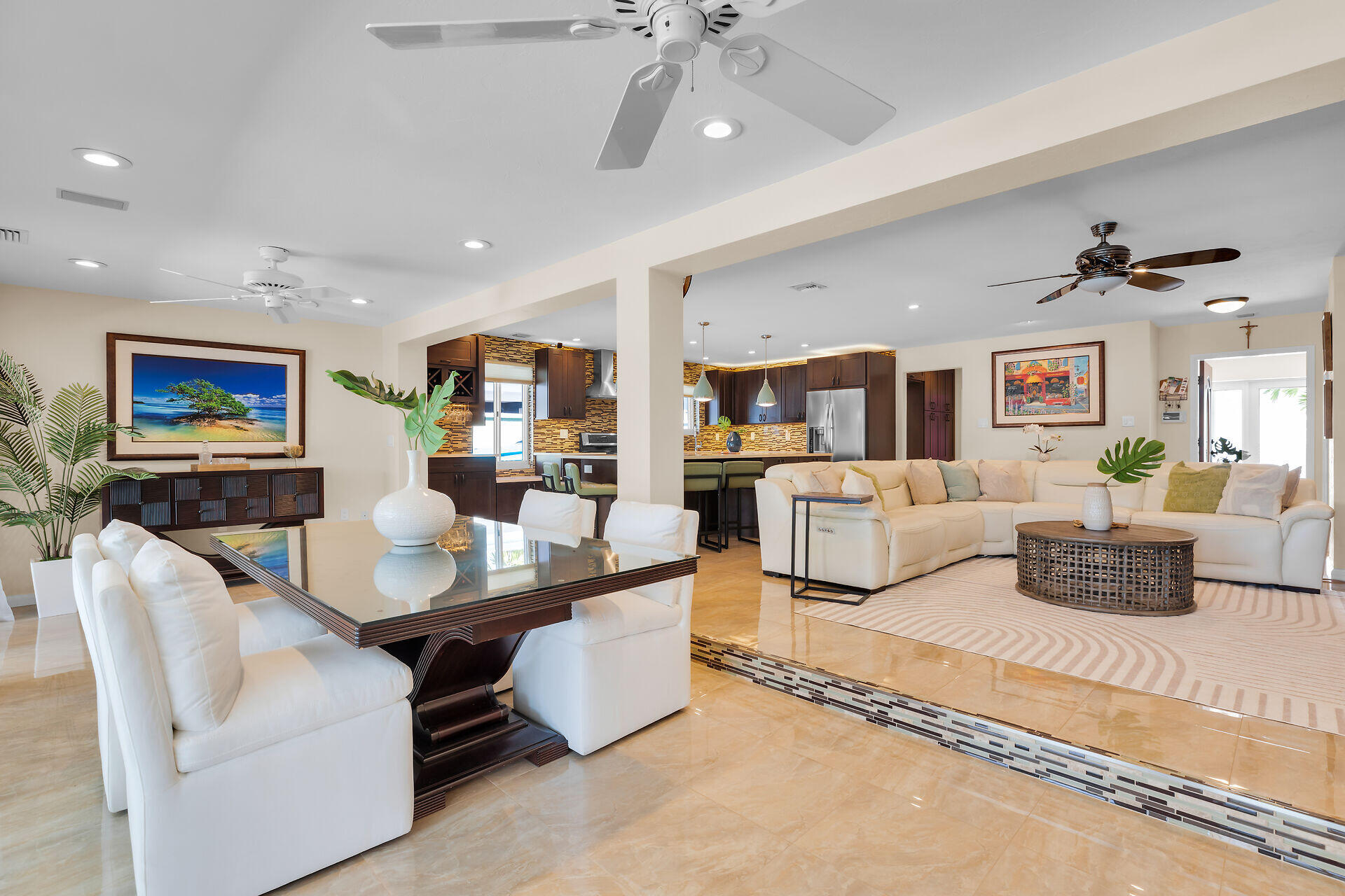 3206 Riviera Drive