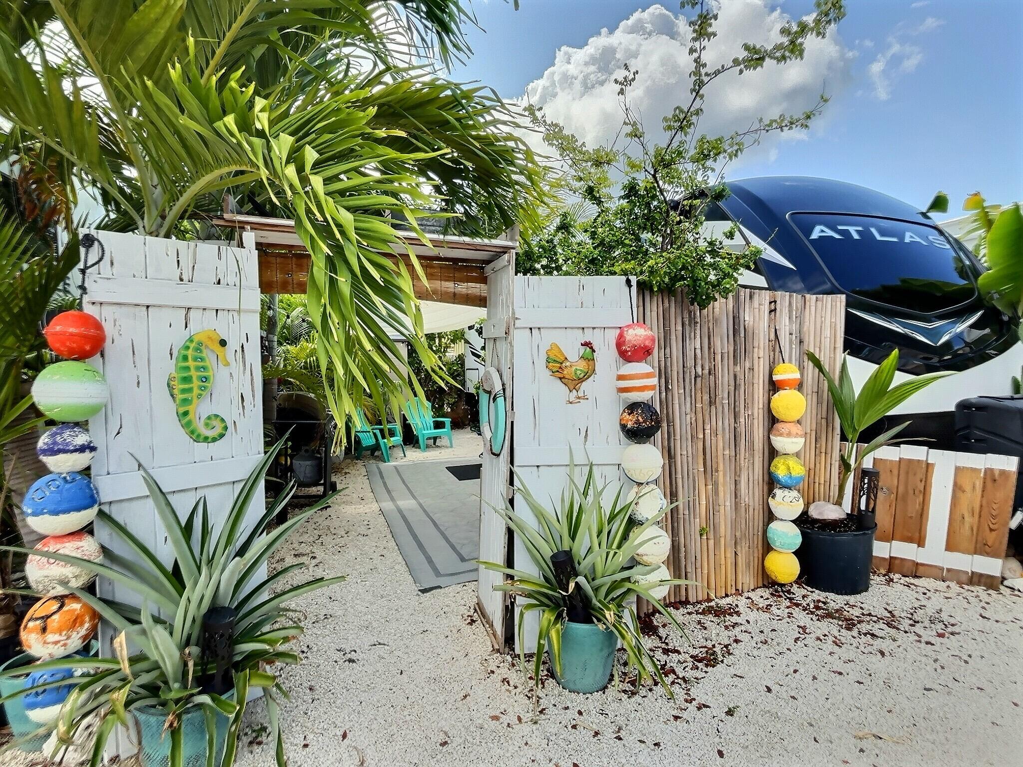 29859 Overseas Highway 27