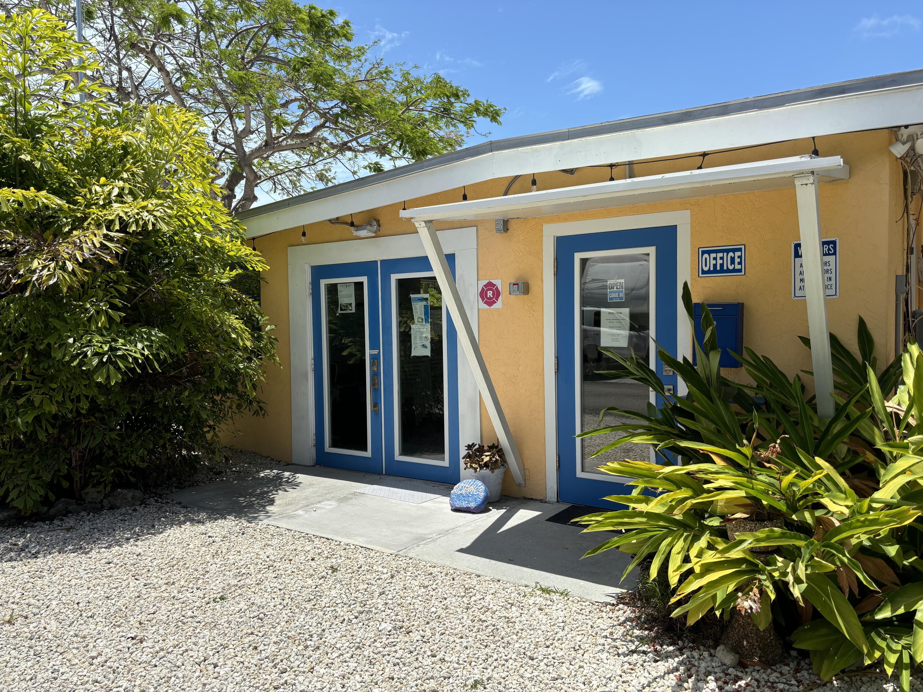 29859 Overseas Highway 27