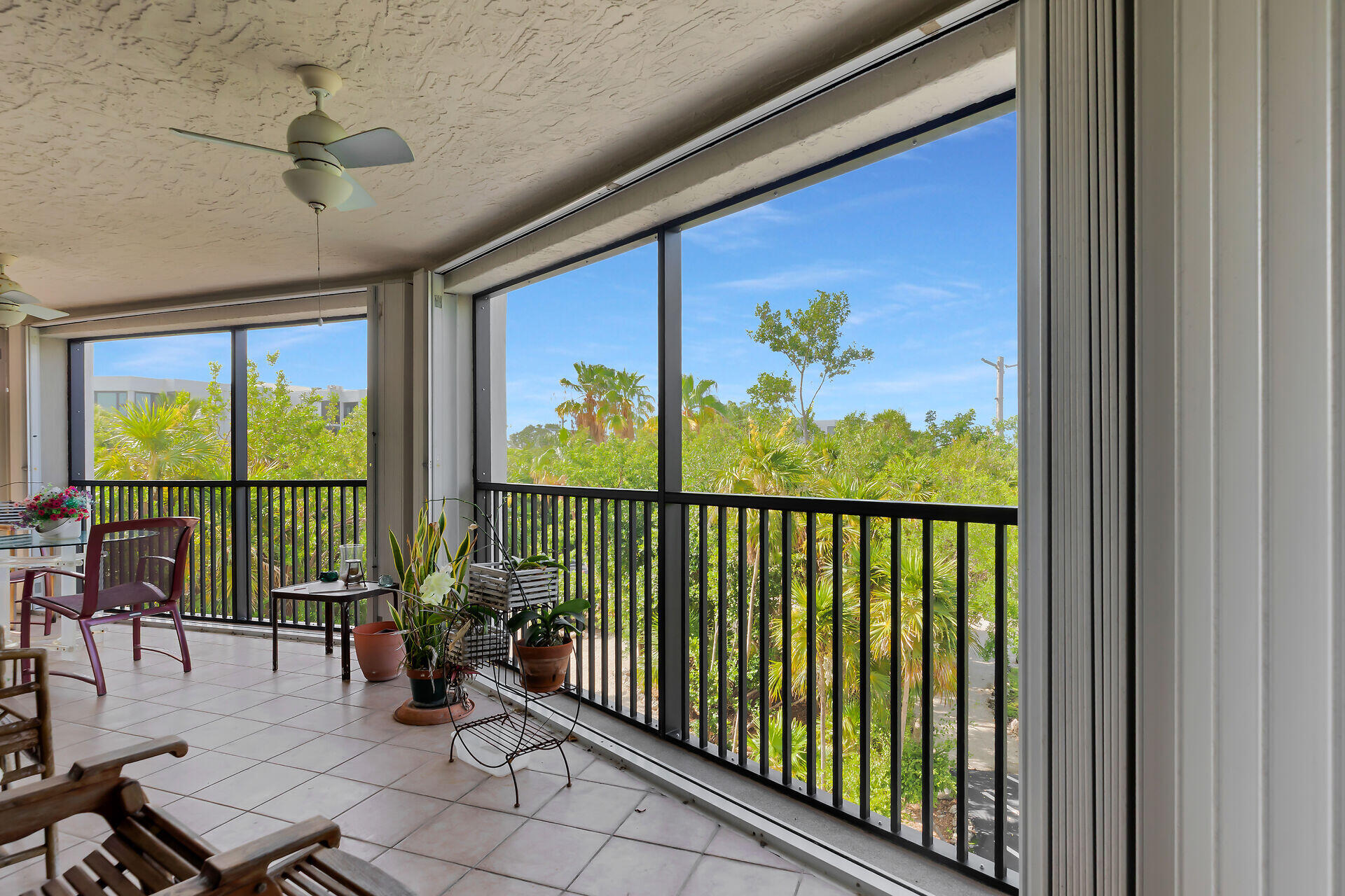 6203 Gulf Of Mexico Boulevard 203