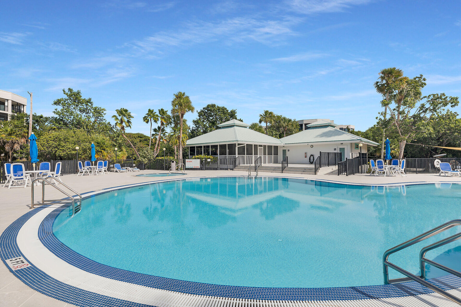 6203 Gulf Of Mexico Boulevard 203