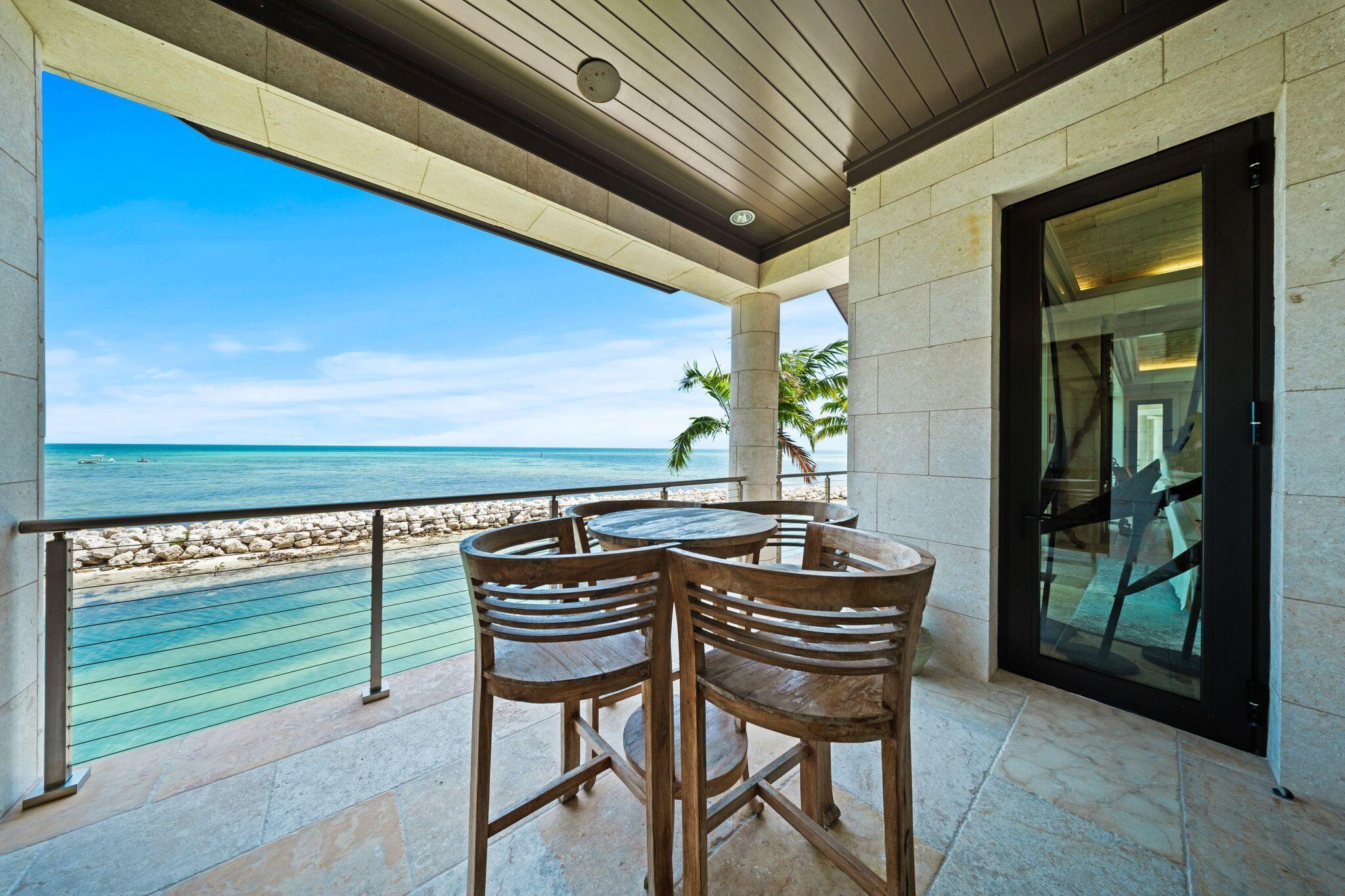 201 W Seaview Drive