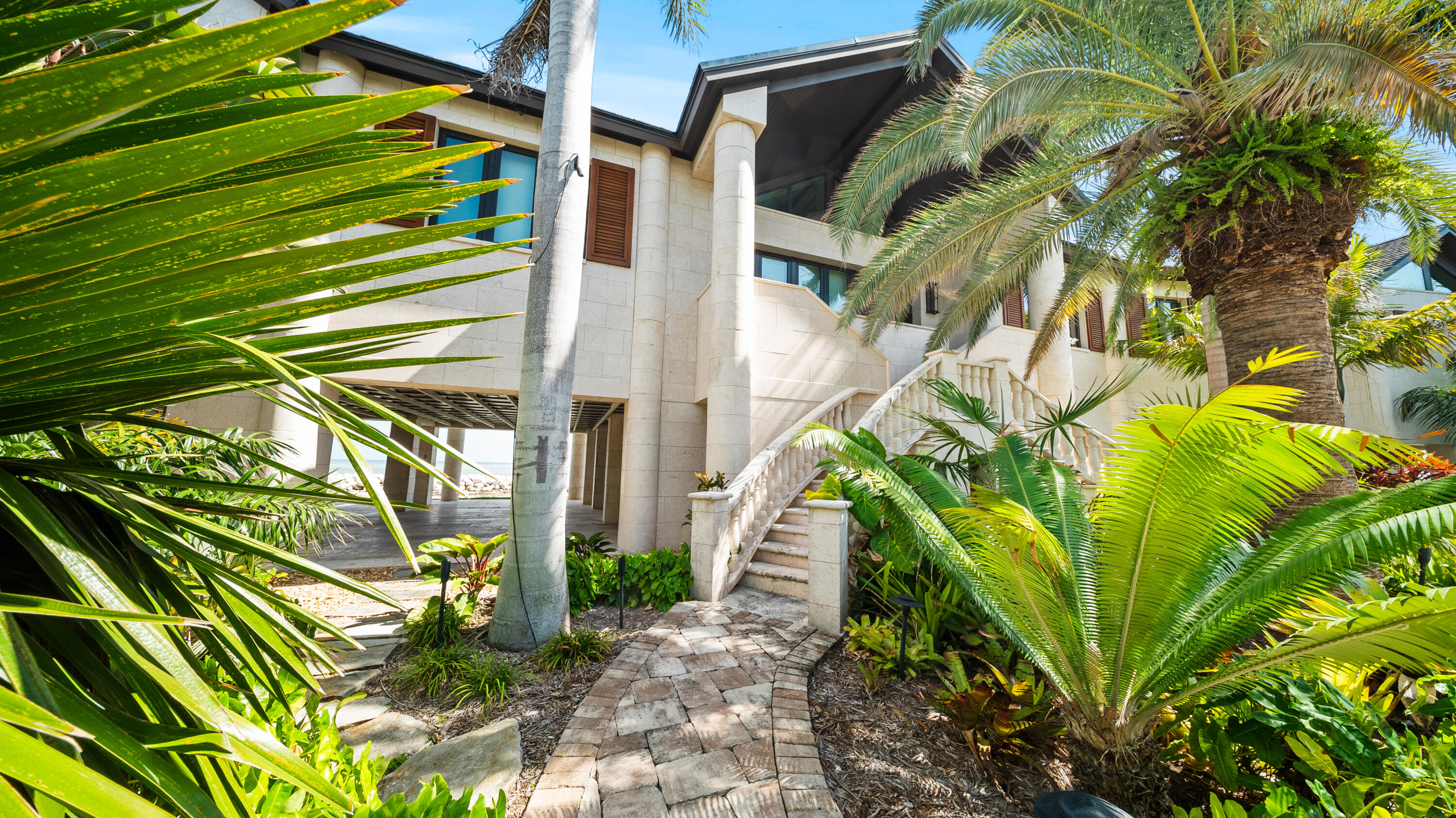201 W Seaview Drive