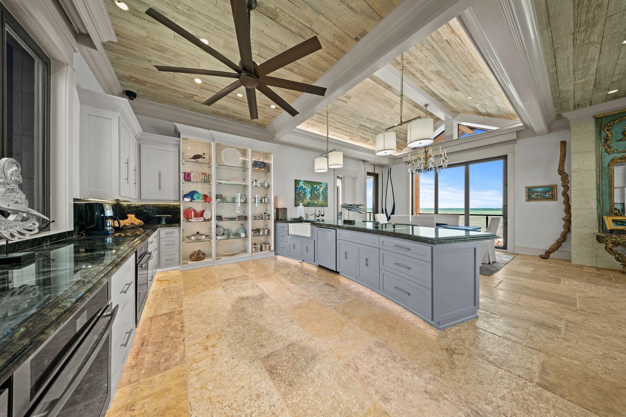 201 W Seaview Drive