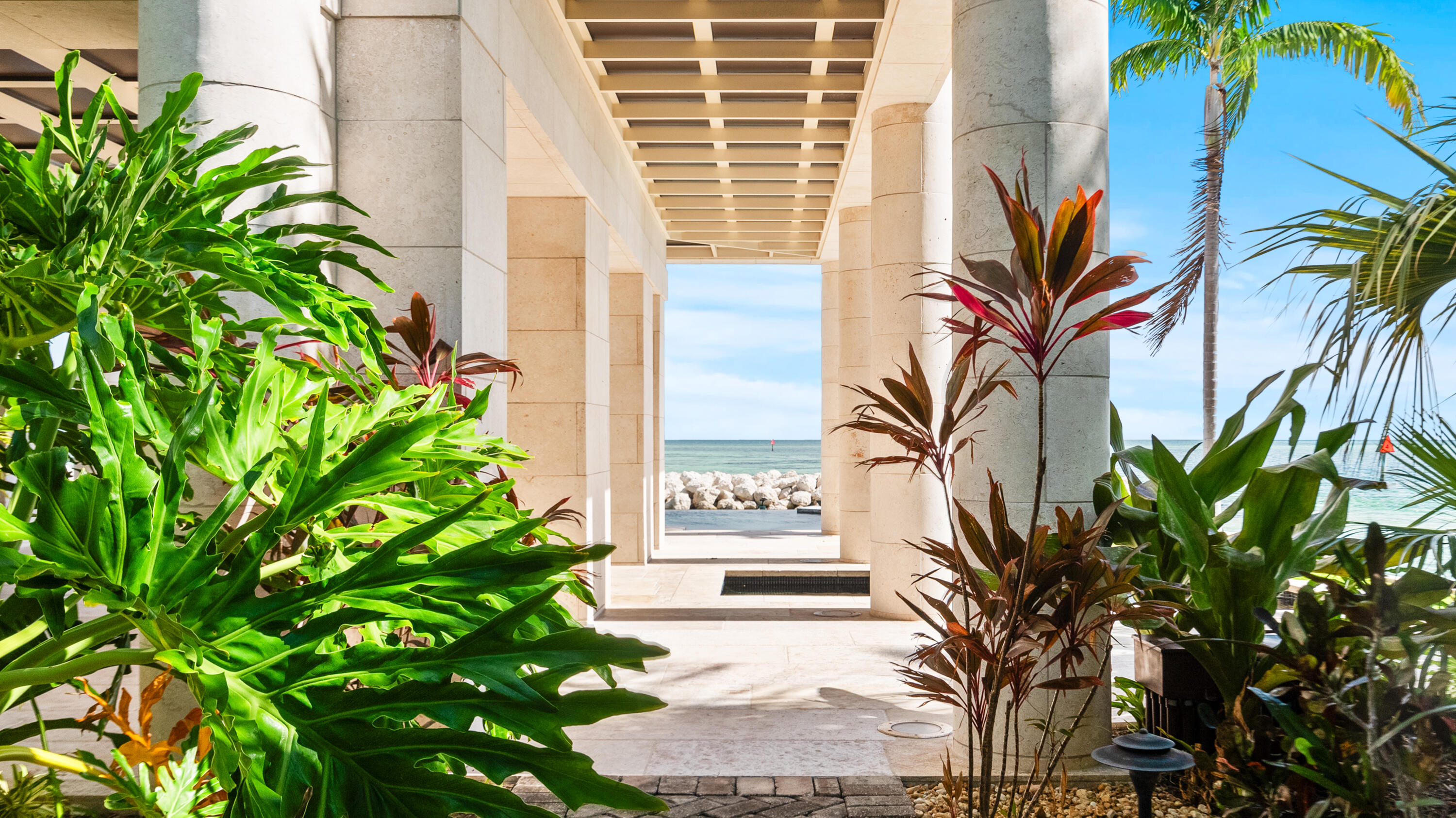 201 W Seaview Drive