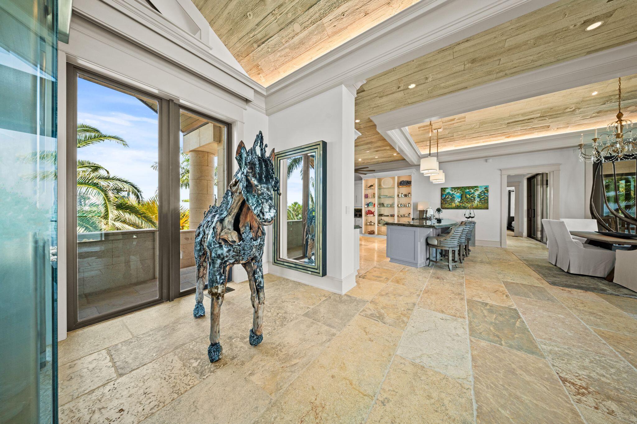 201 W Seaview Drive