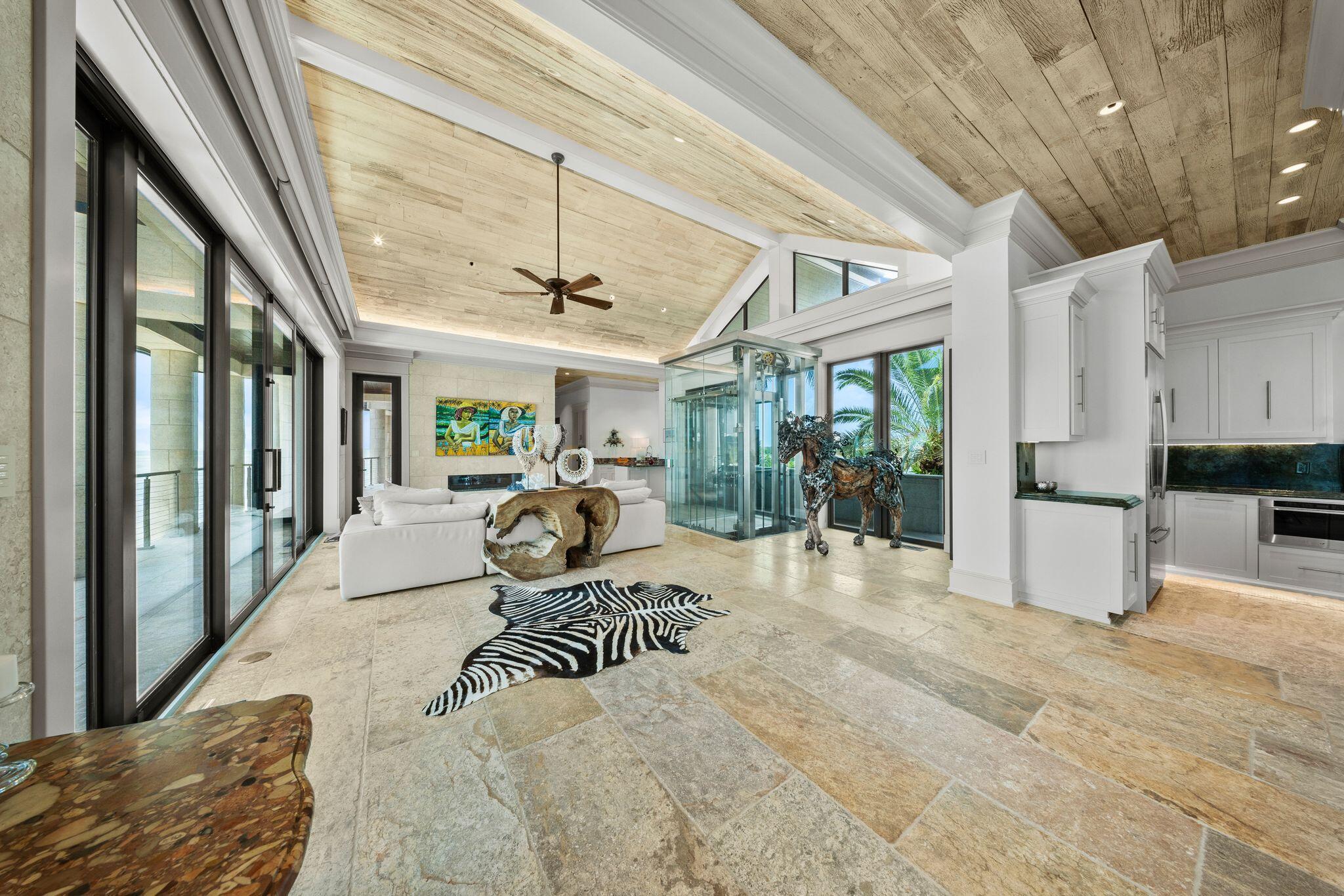201 W Seaview Drive
