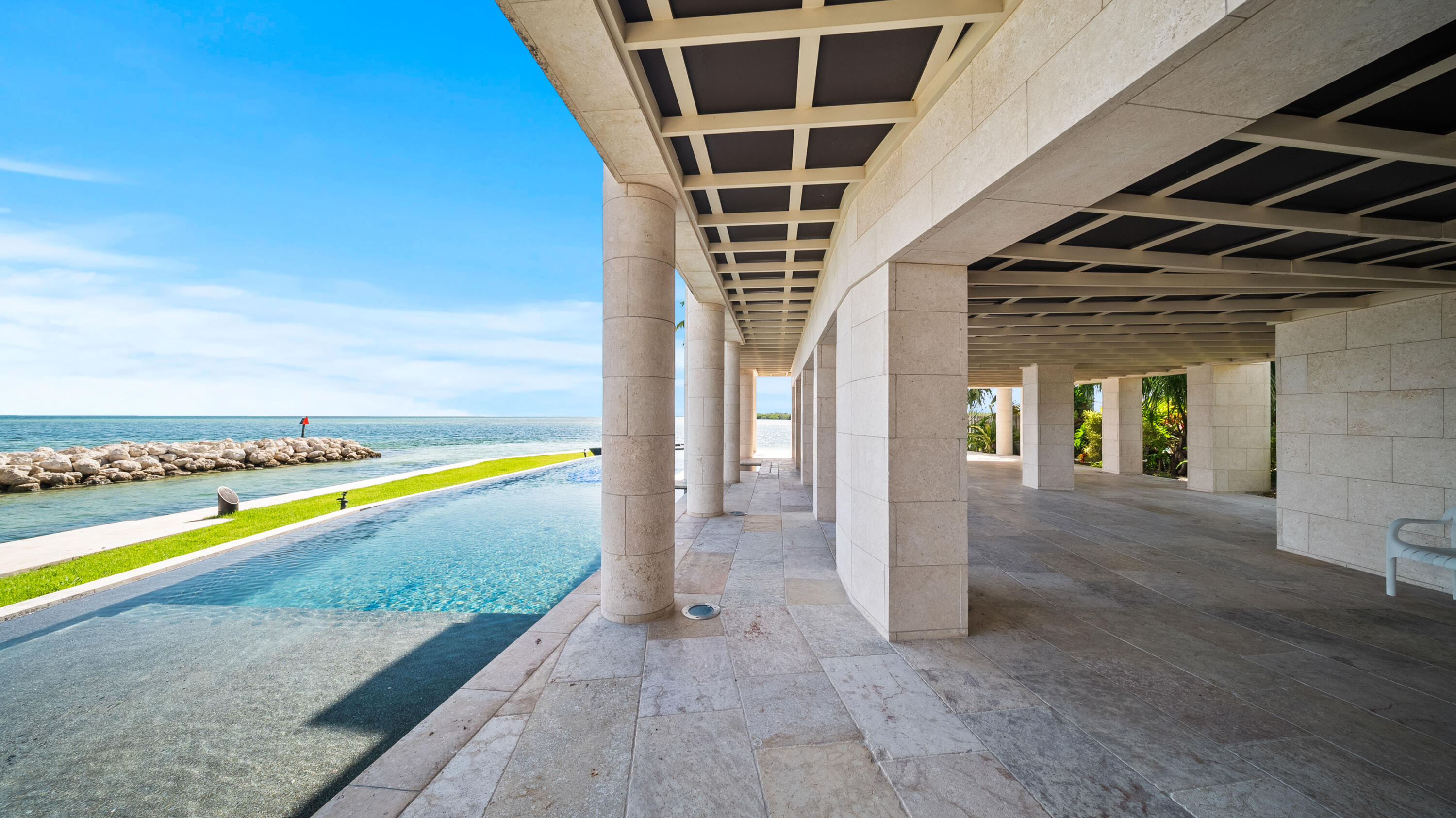 201 W Seaview Drive