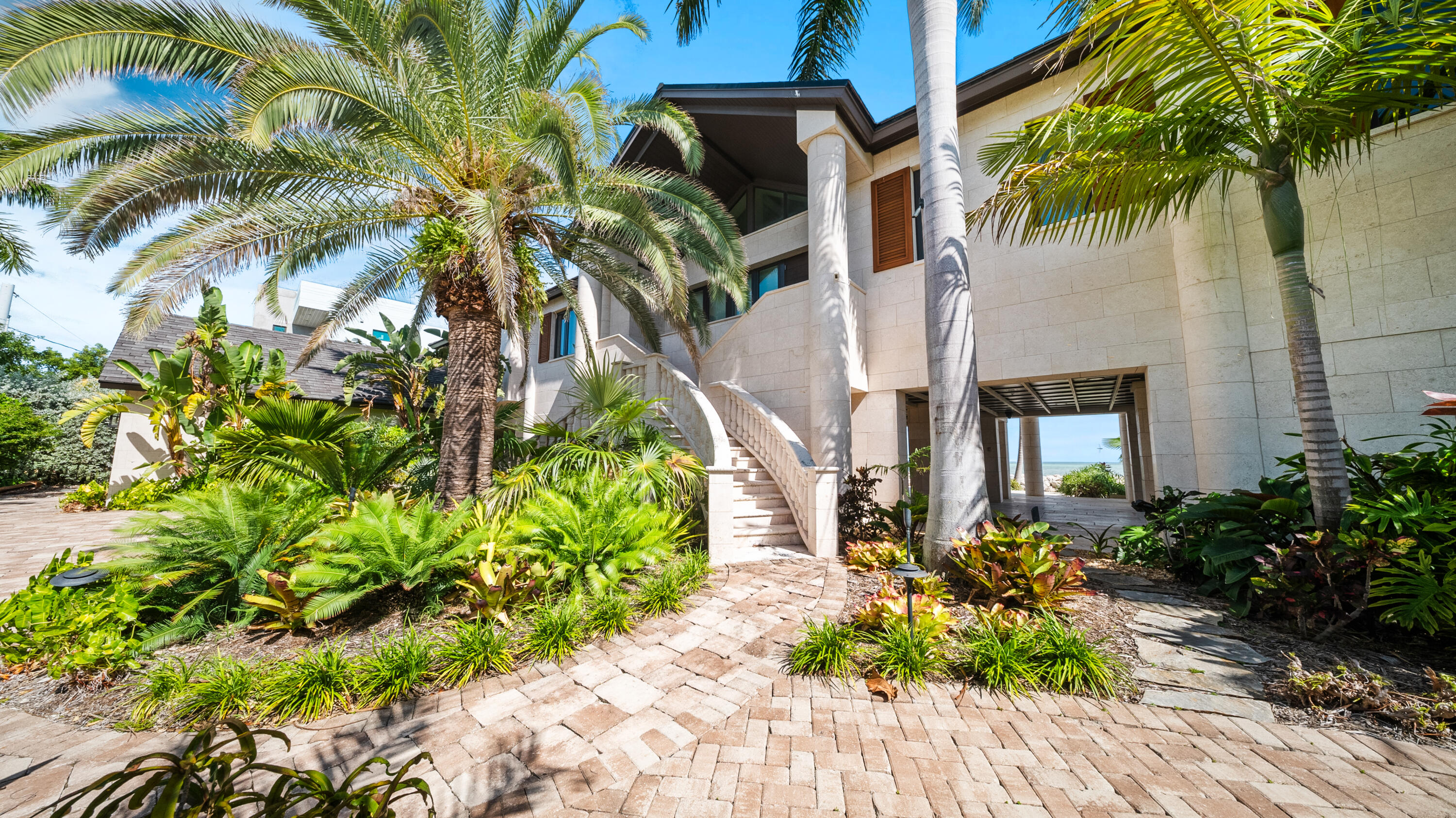 201 W Seaview Drive