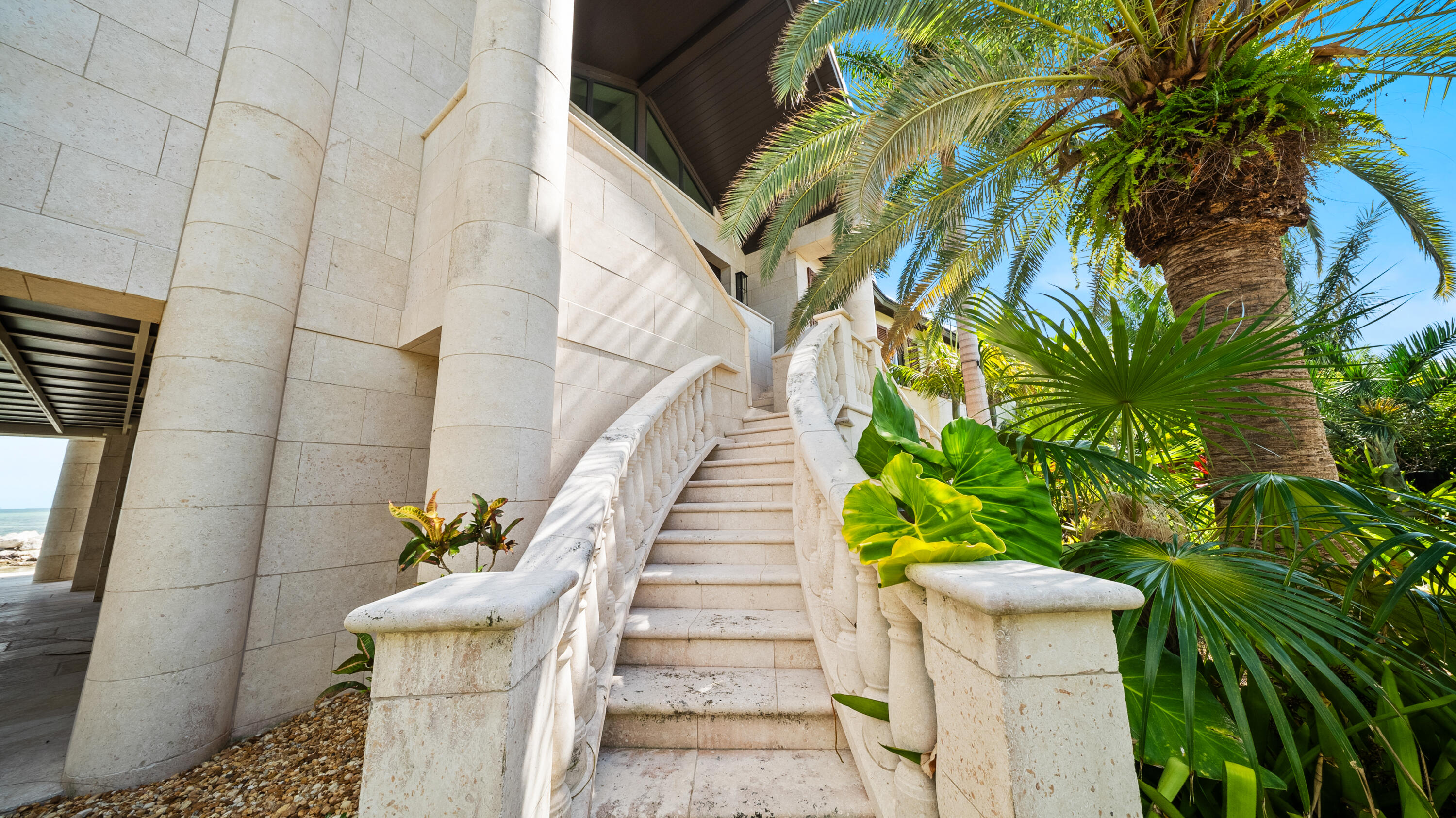 201 W Seaview Drive