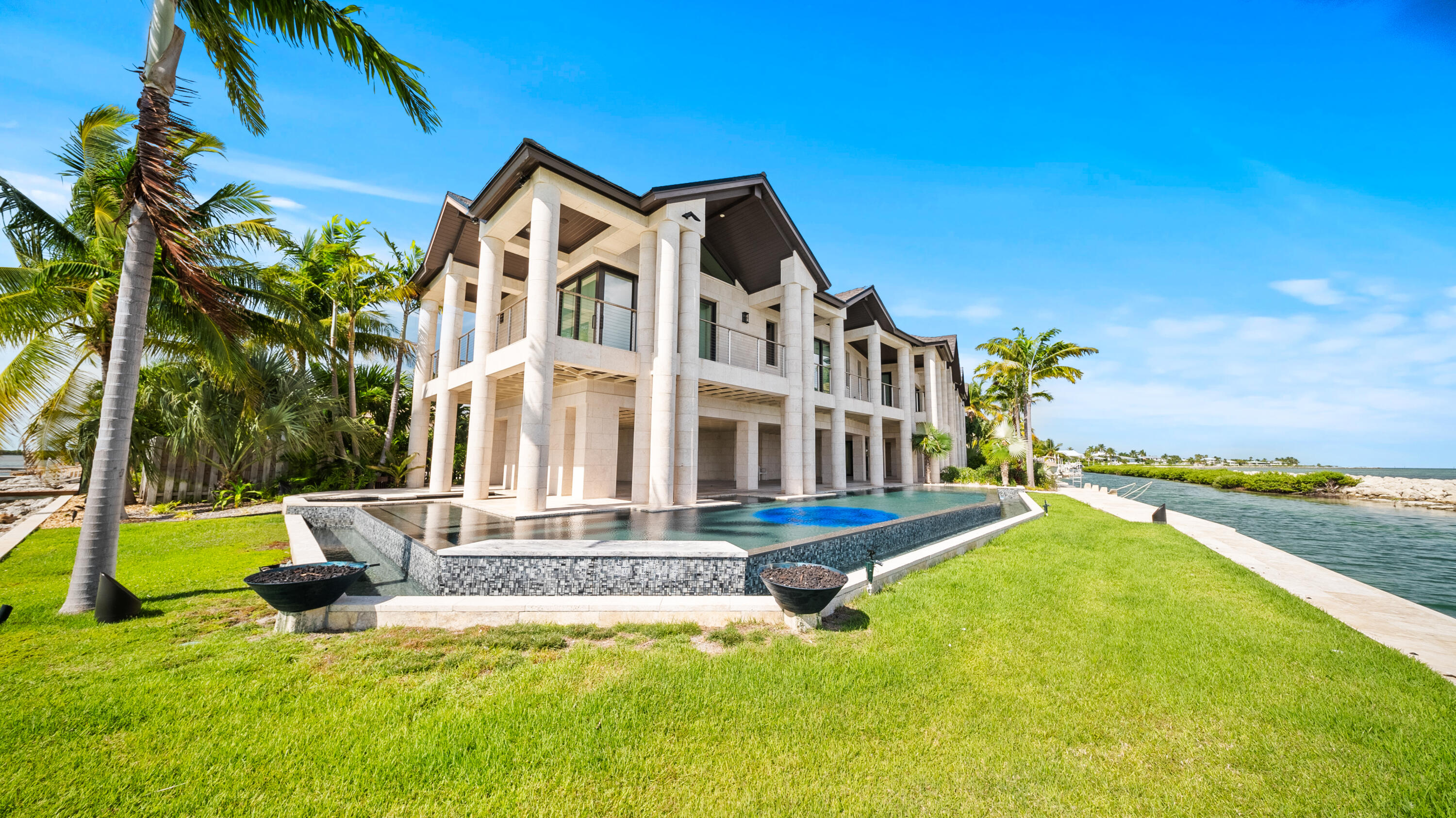 201 W Seaview Drive