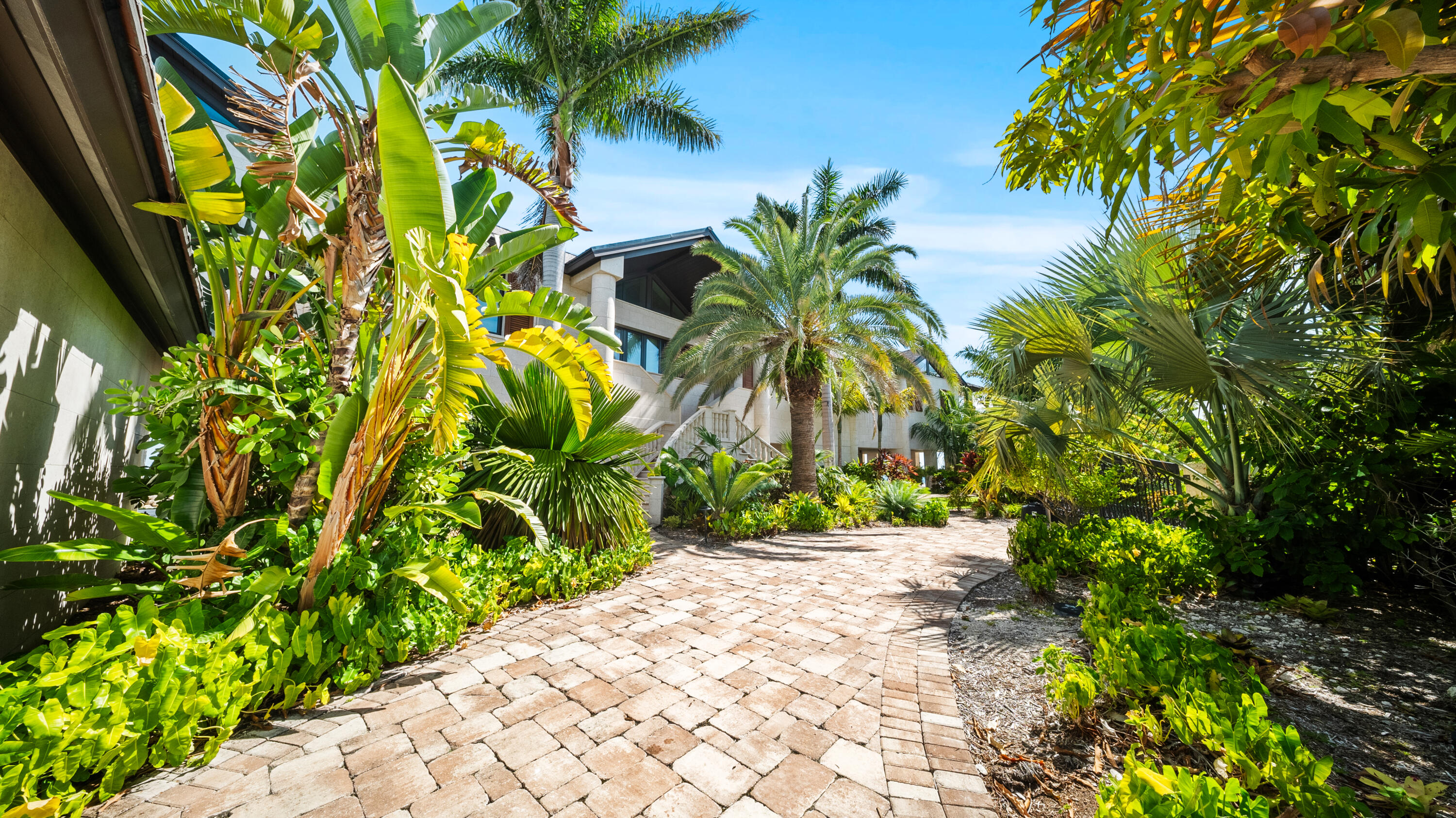 201 W Seaview Drive