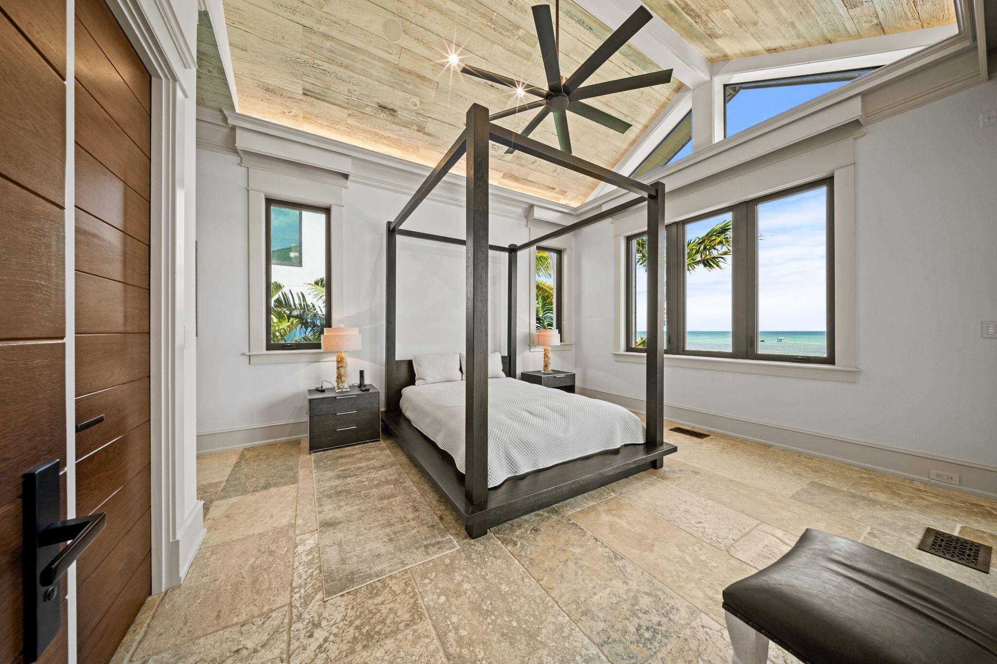 201 W Seaview Drive
