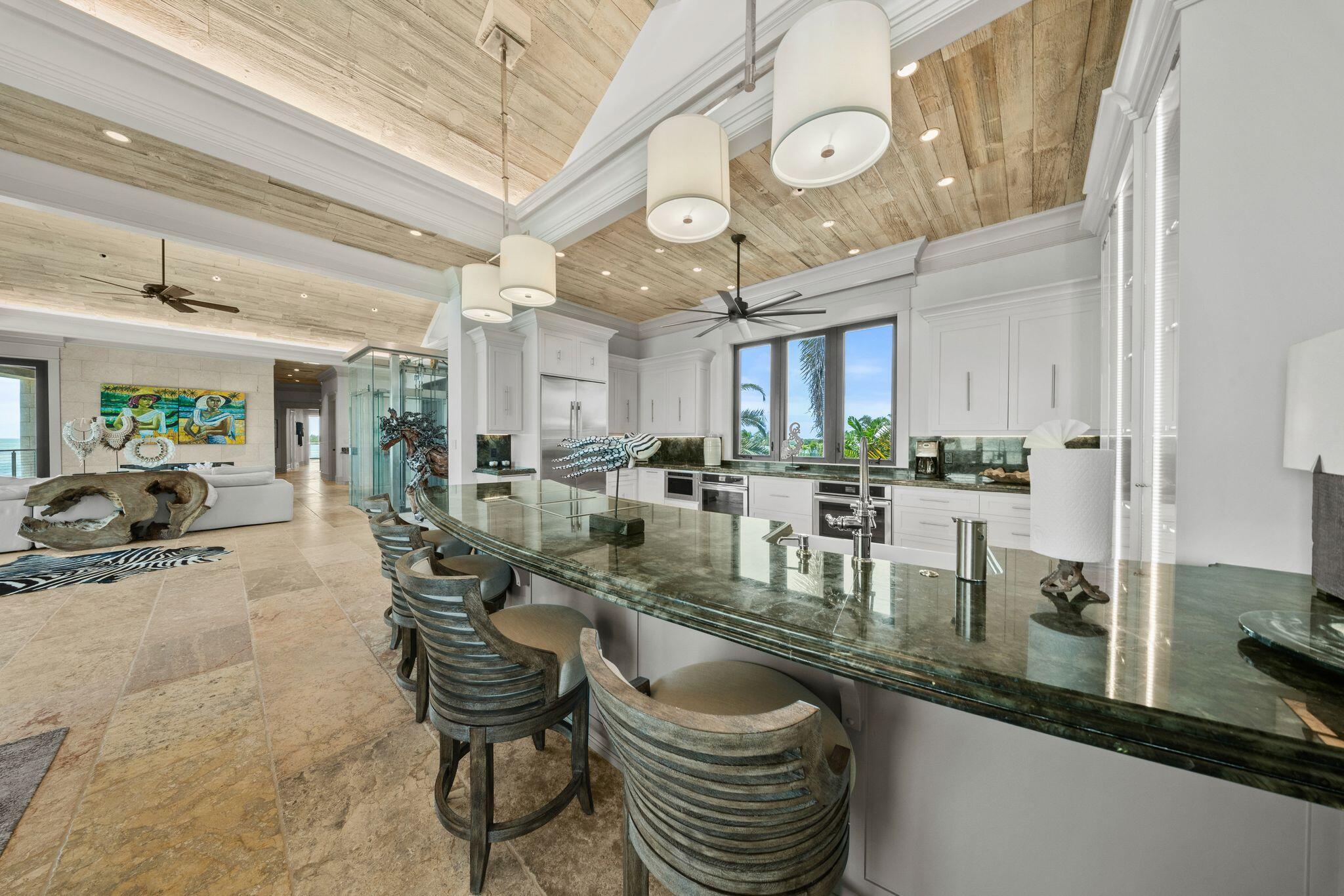 201 W Seaview Drive