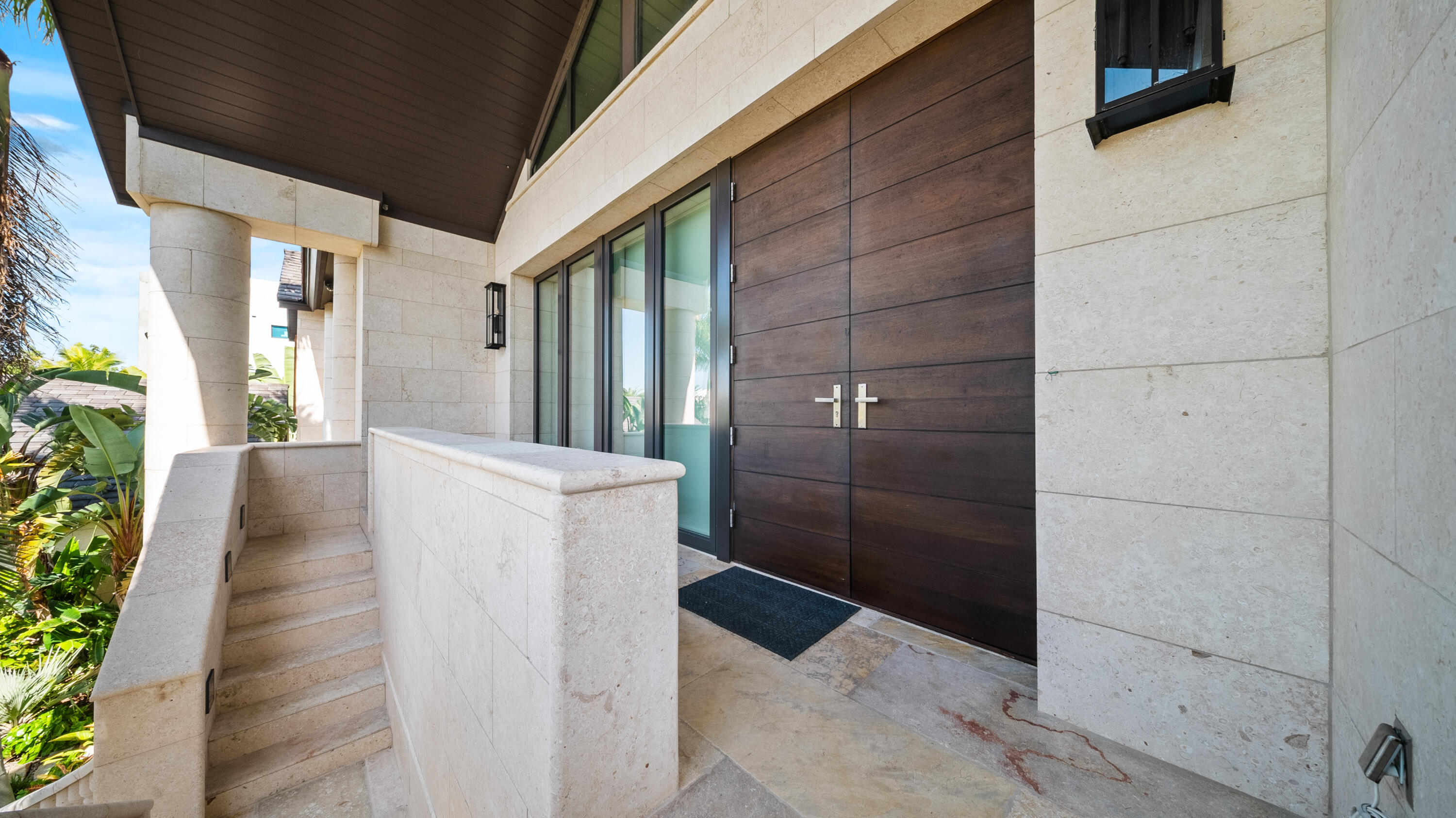 201 W Seaview Drive