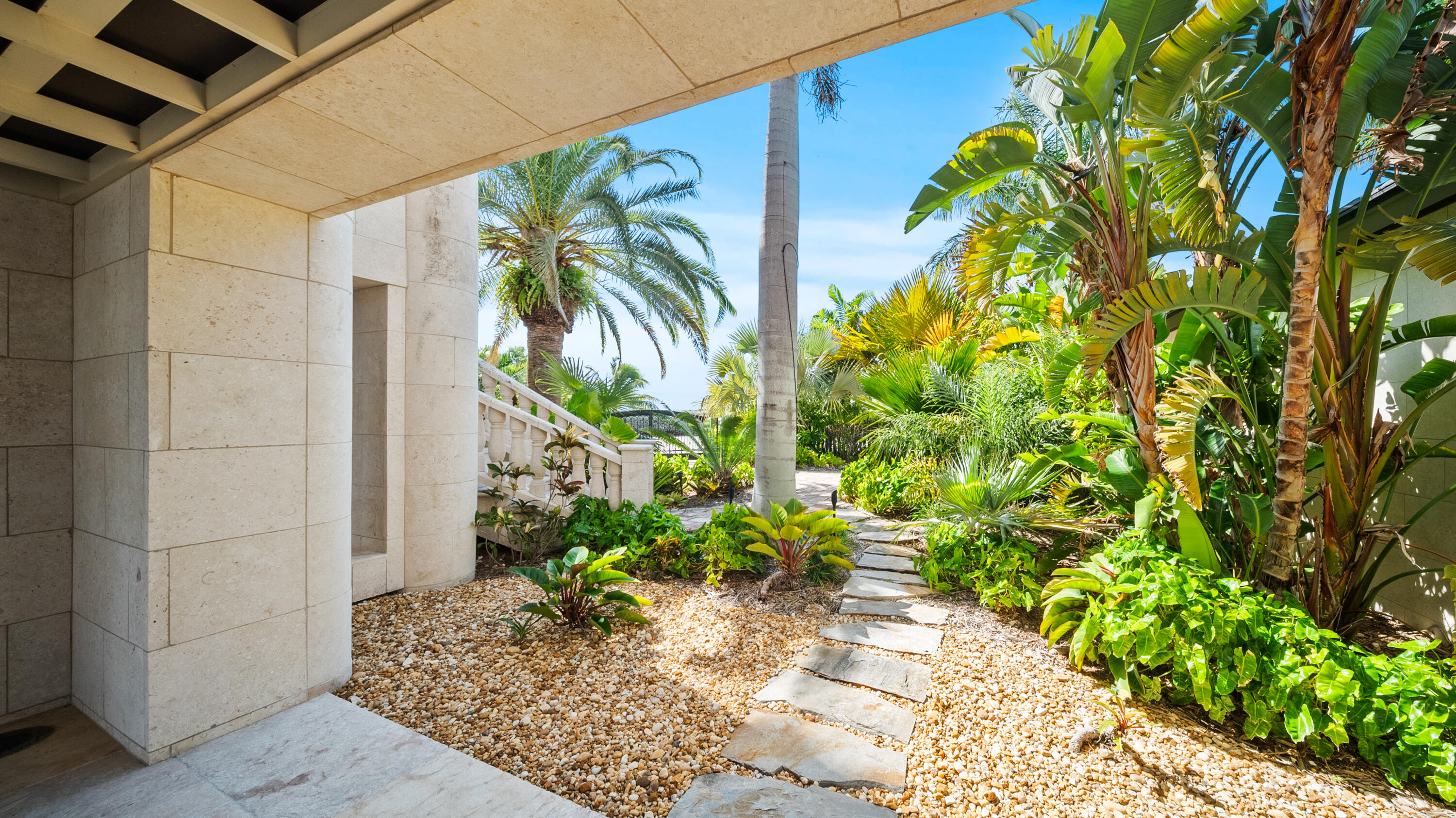 201 W Seaview Drive