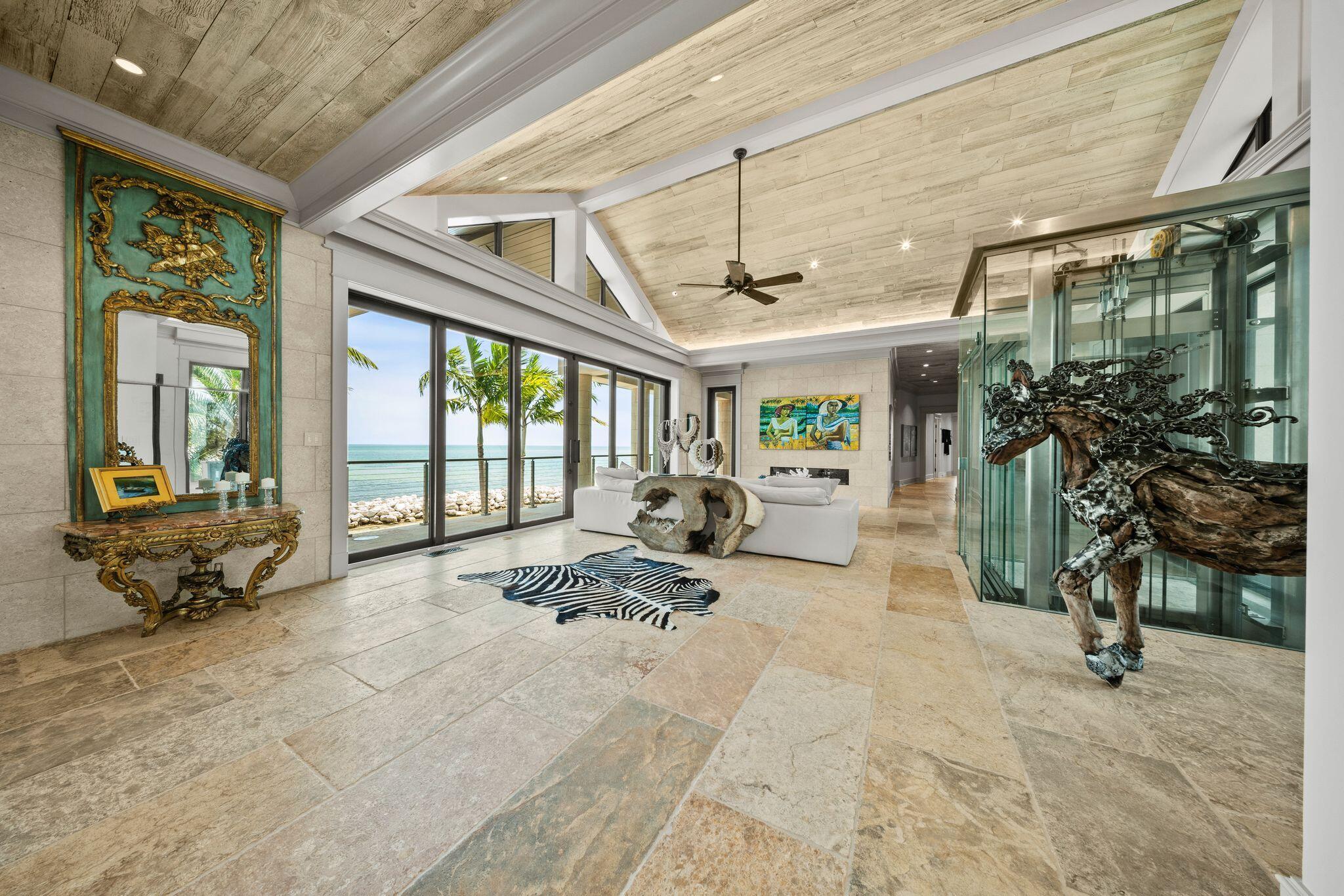 201 W Seaview Drive