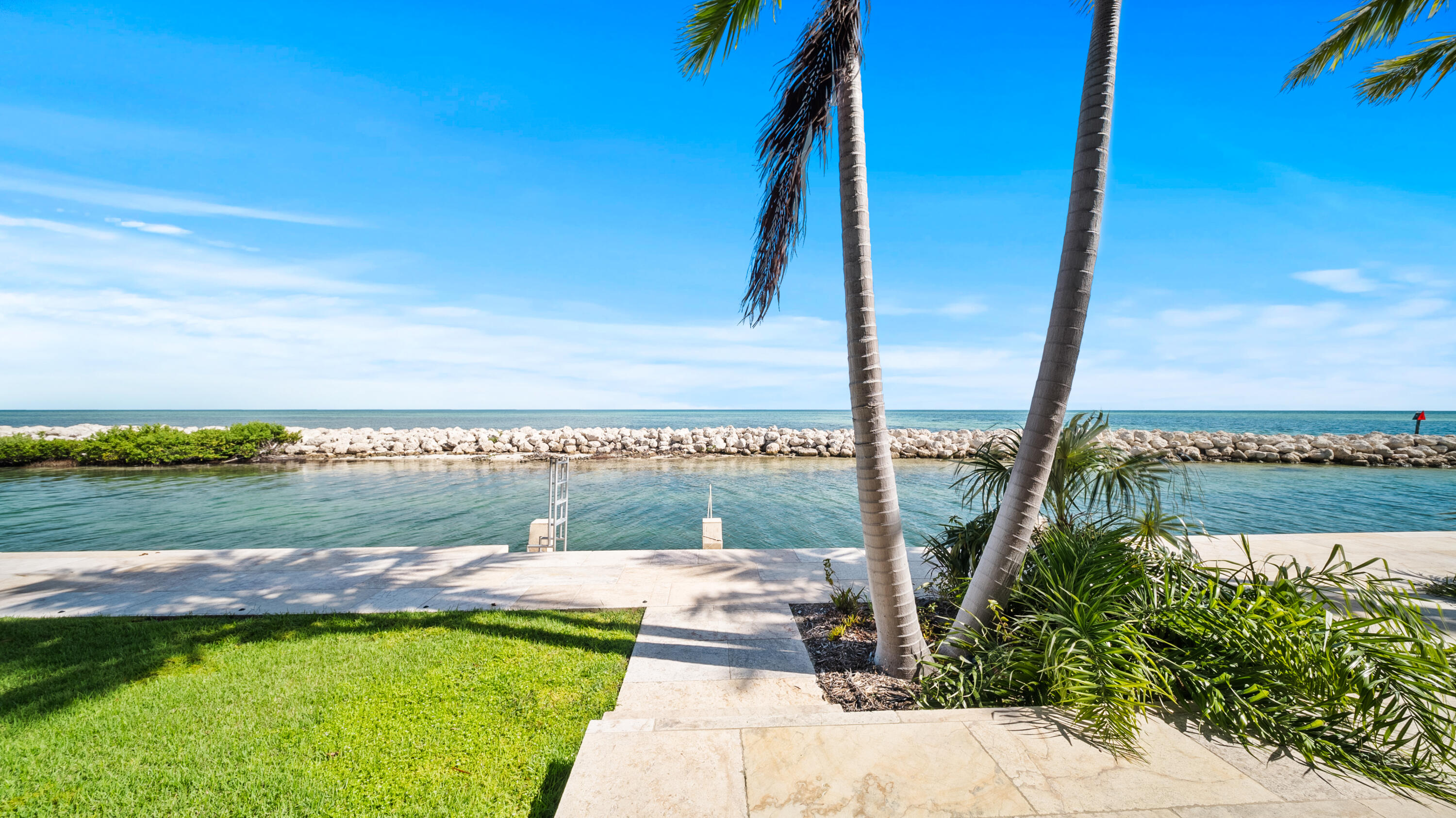 201 W Seaview Drive