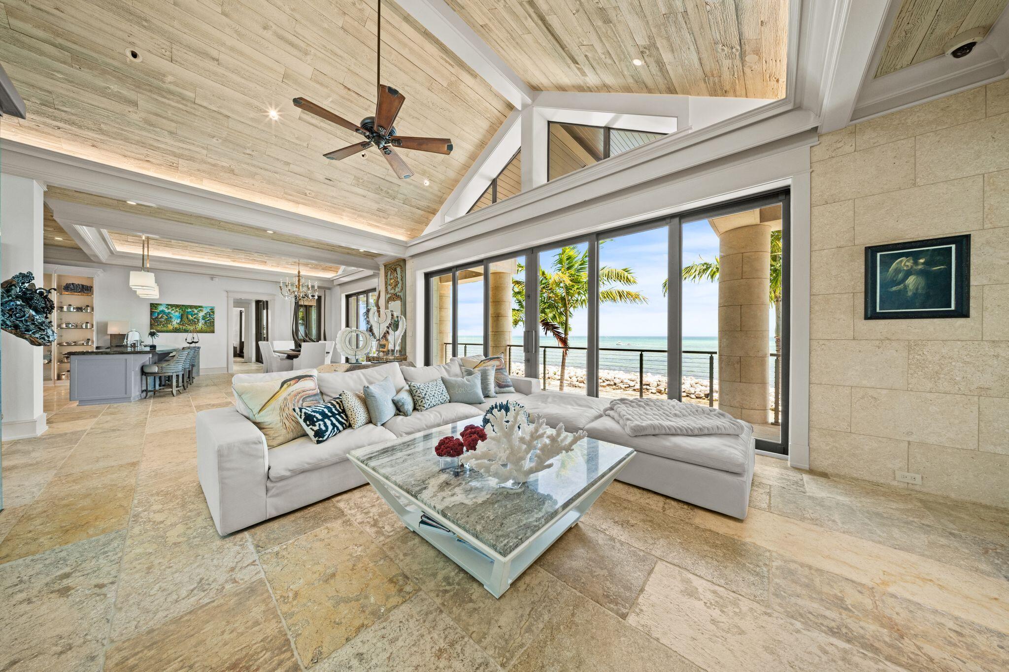 201 W Seaview Drive