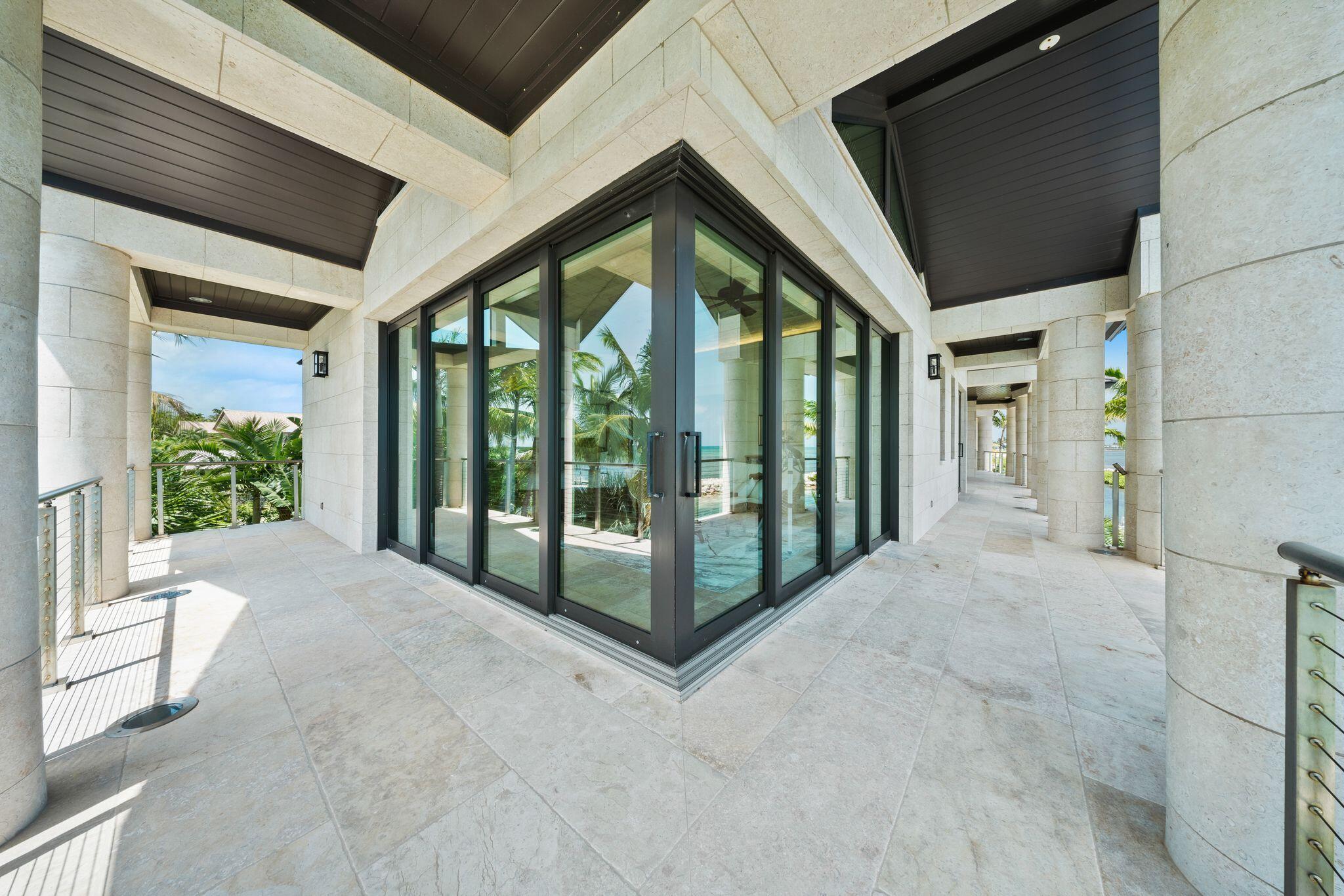 201 W Seaview Drive