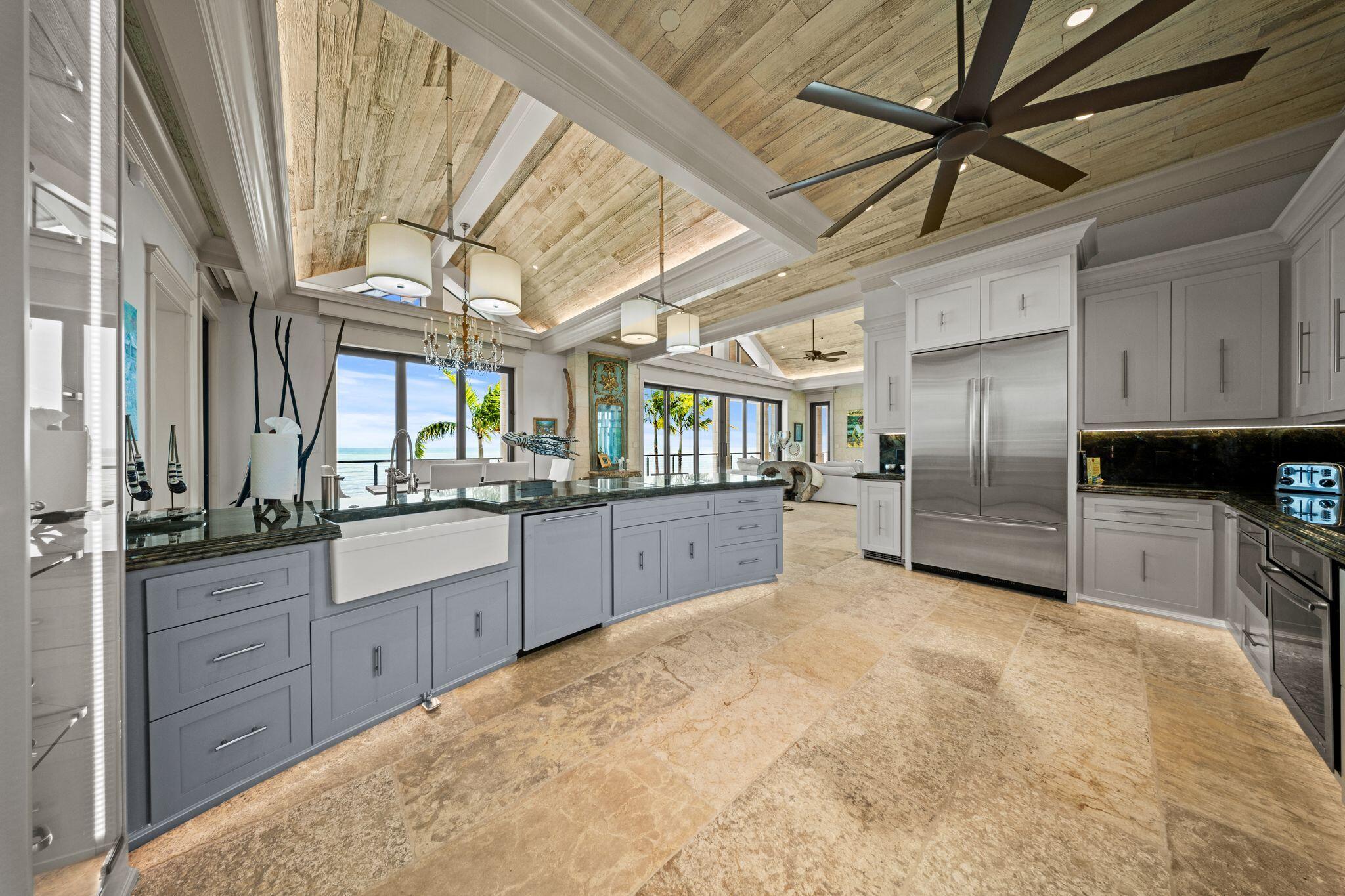201 W Seaview Drive