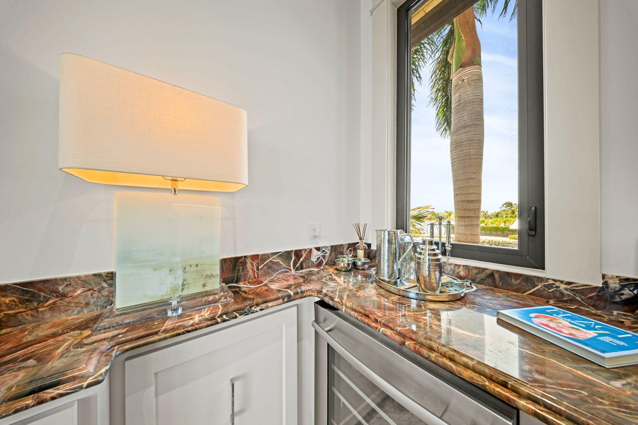 201 W Seaview Drive