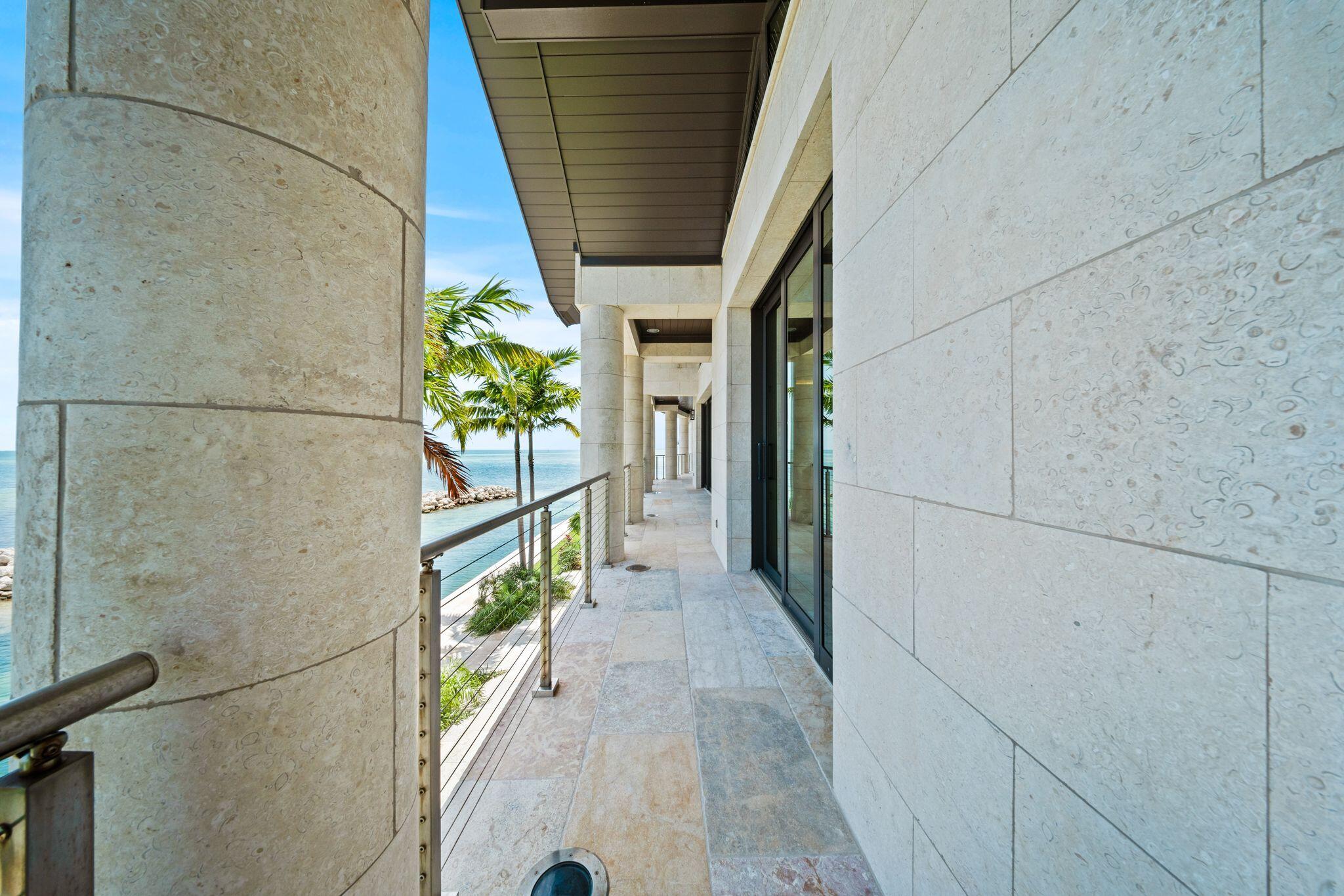 201 W Seaview Drive