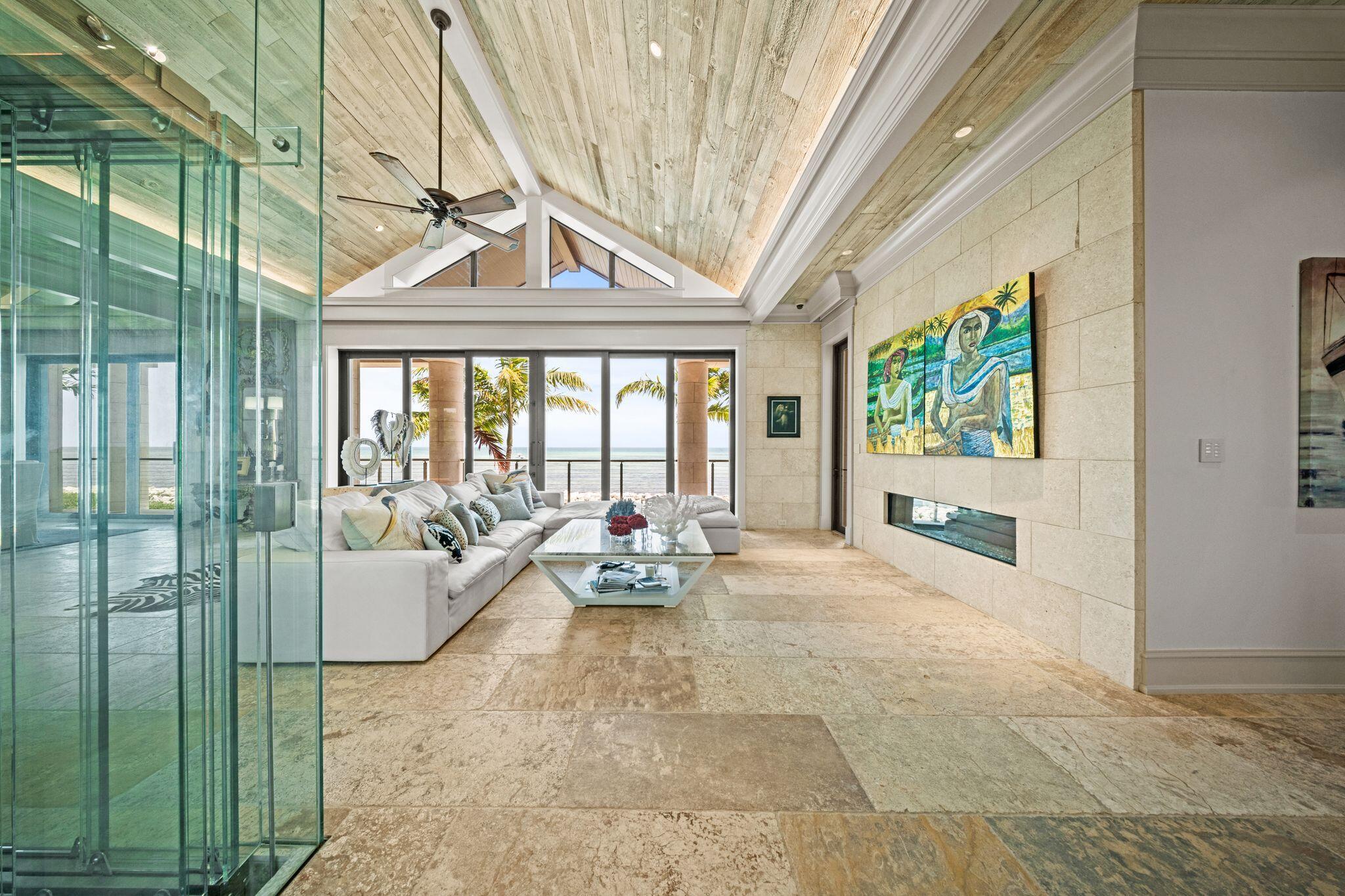 201 W Seaview Drive