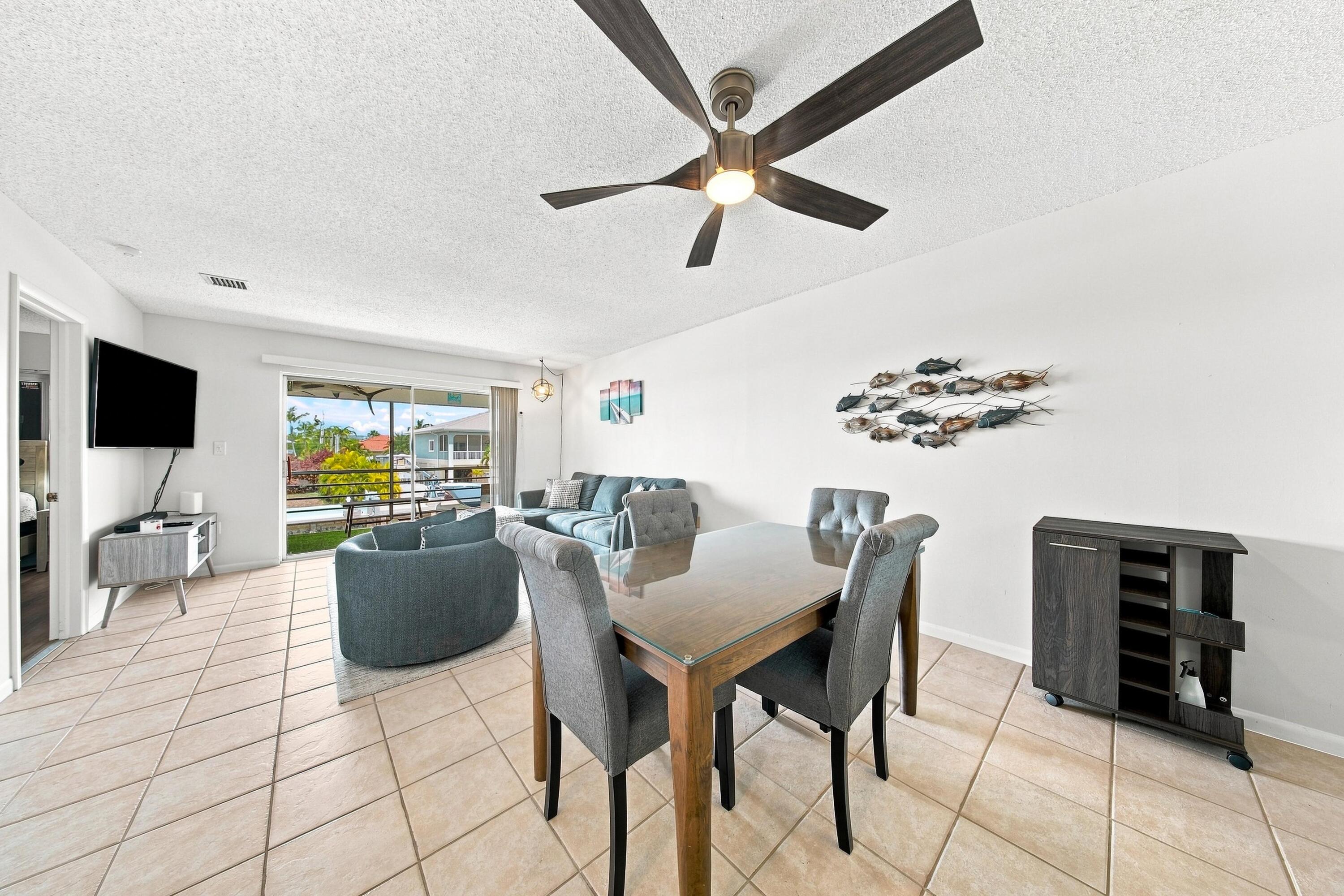 389 N Anglers Drive 206