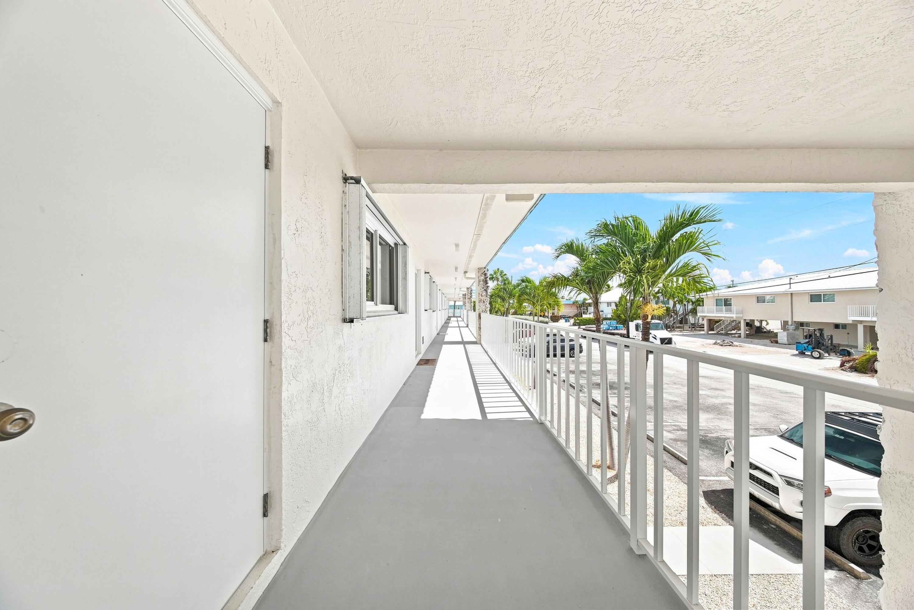 389 N Anglers Drive 206