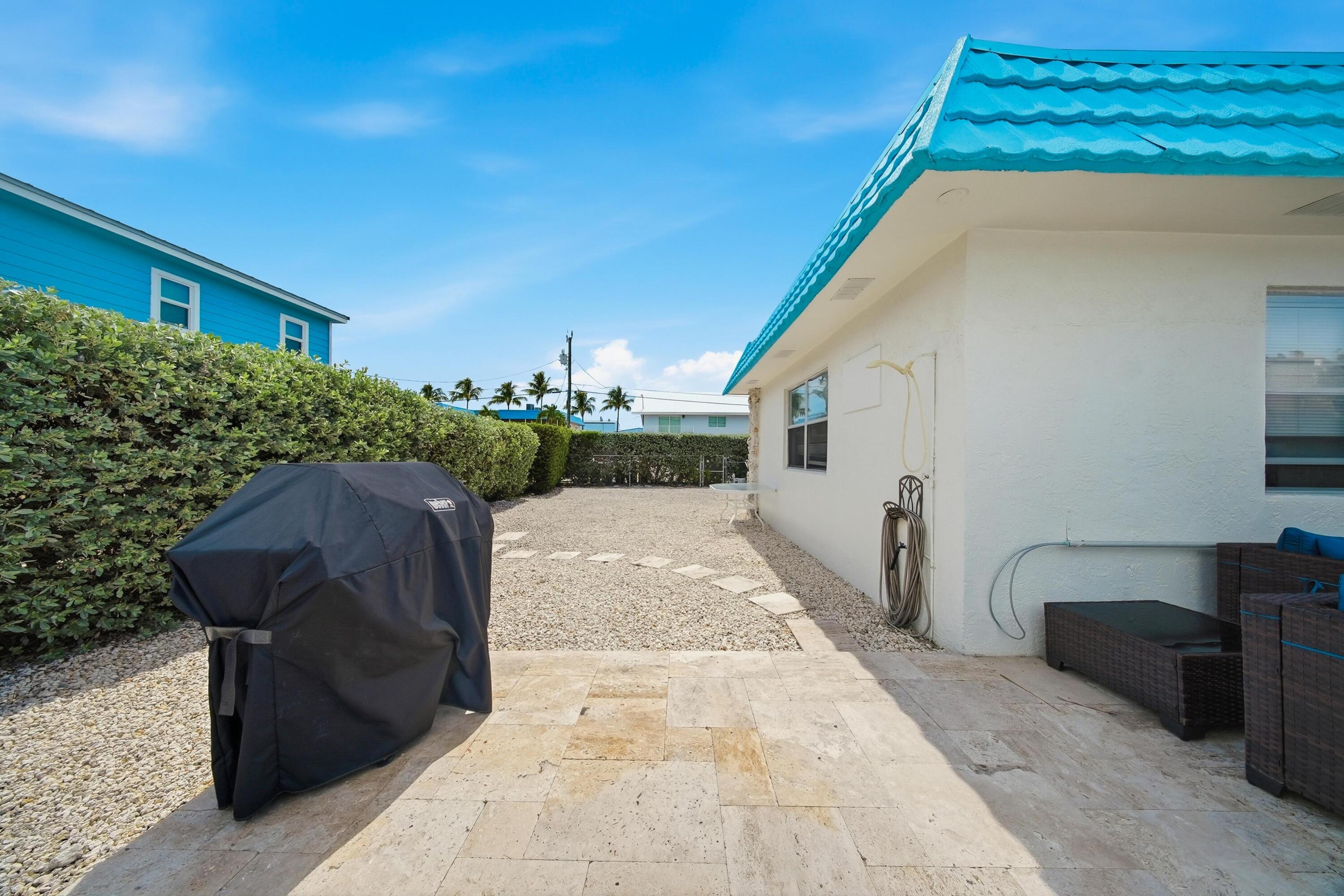 389 N Anglers Drive 206