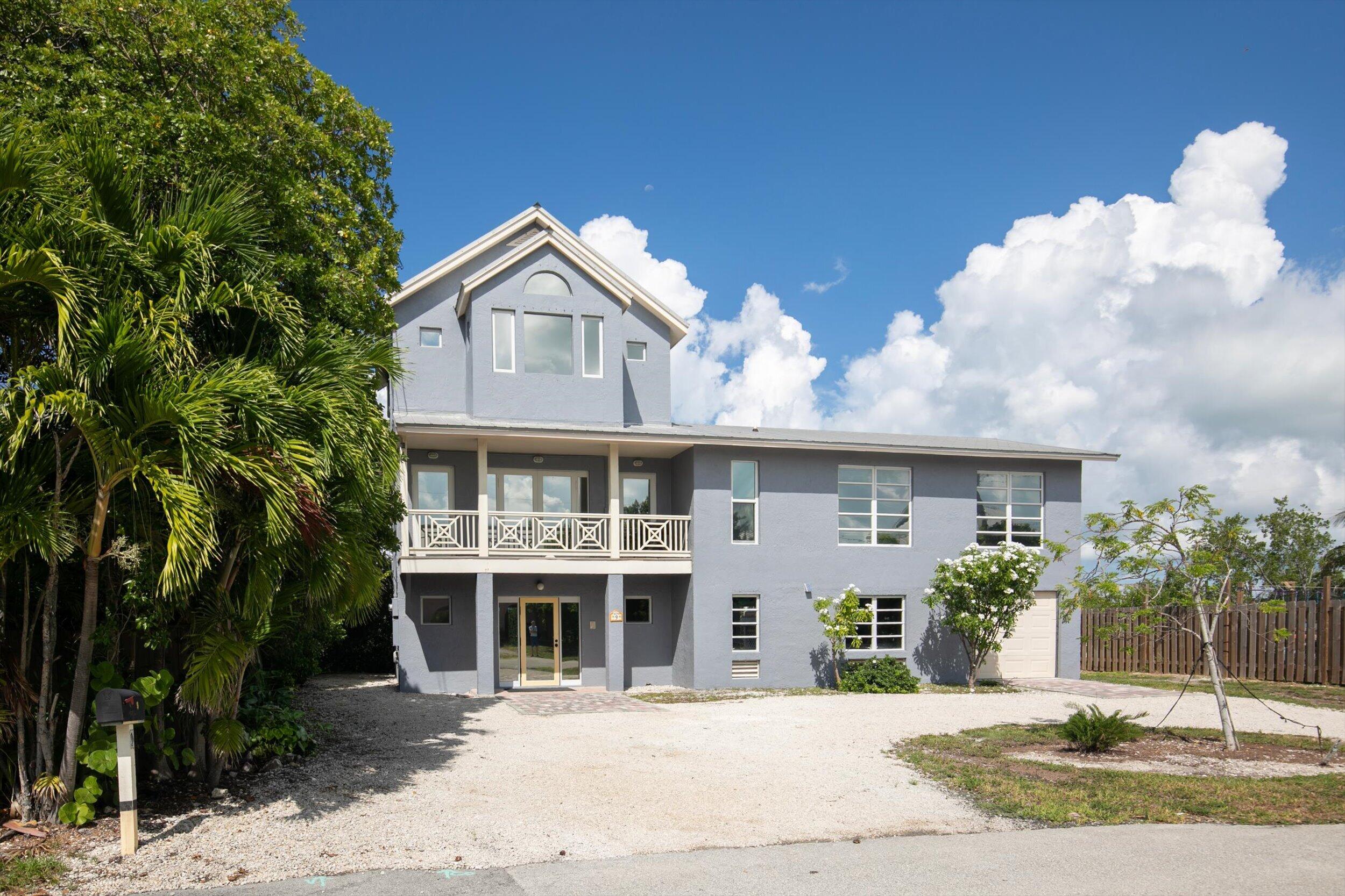 9 Blue Water Drive