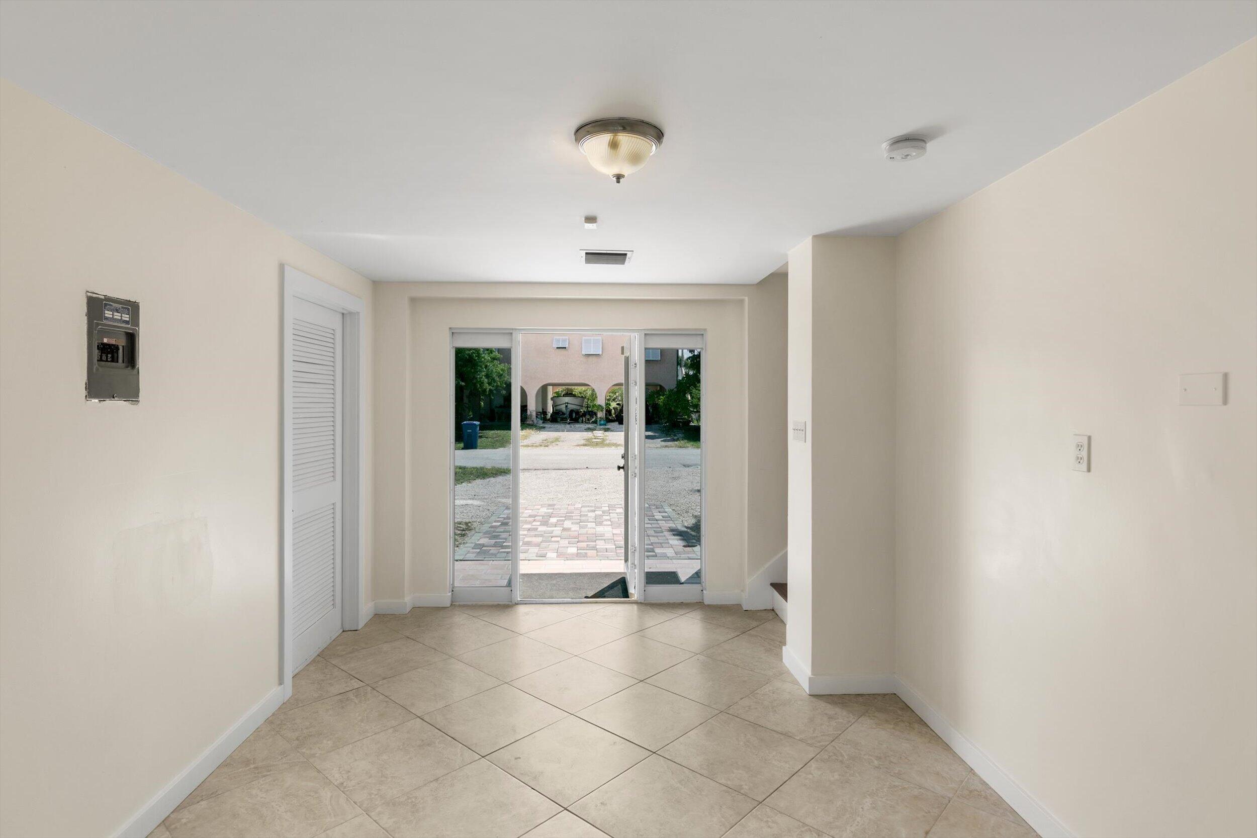 9 Blue Water Drive