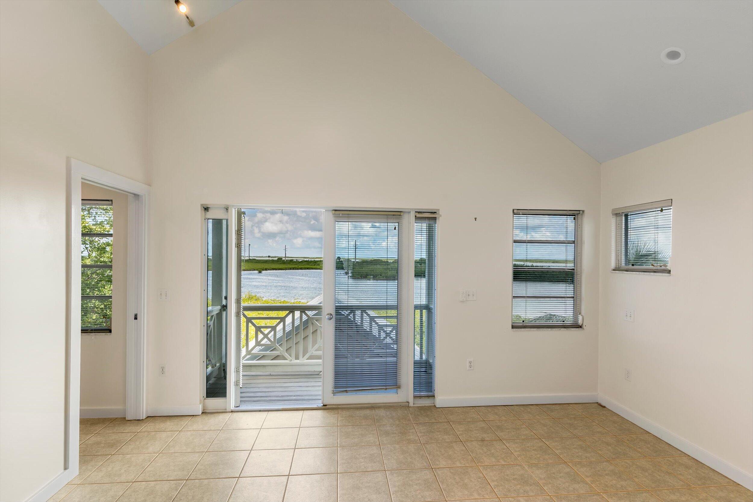 9 Blue Water Drive