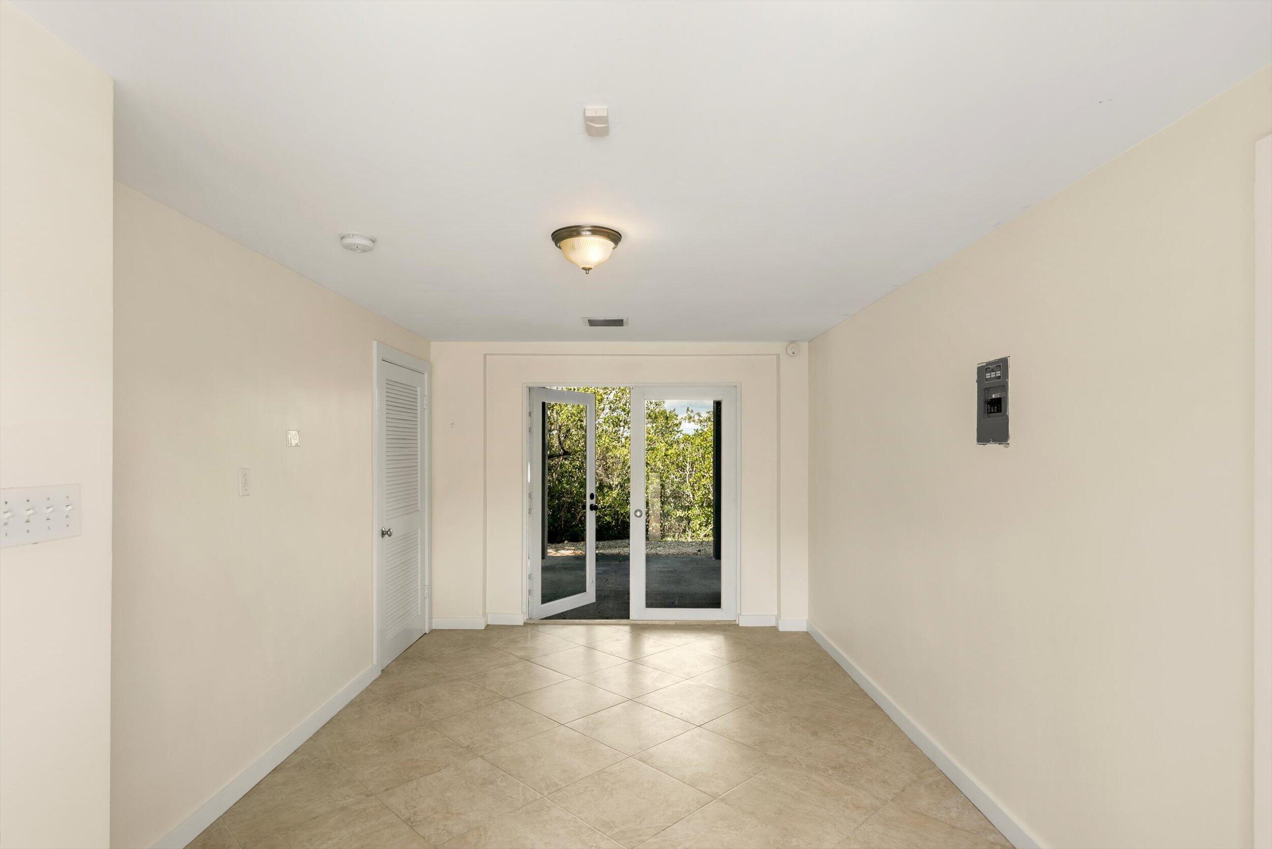 9 Blue Water Drive