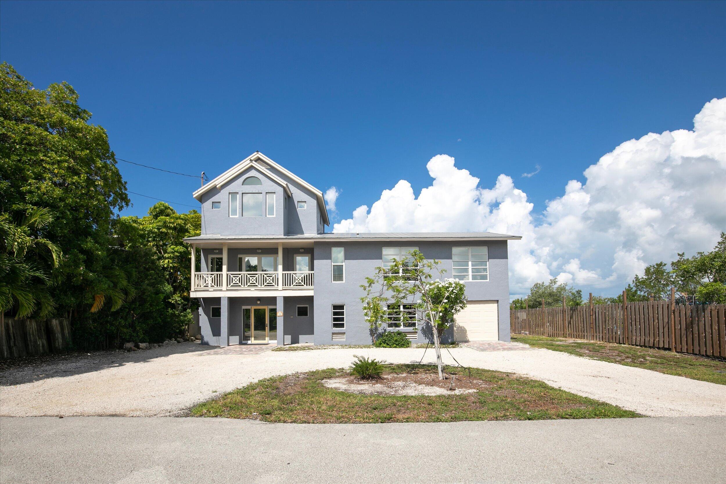 9 Blue Water Drive
