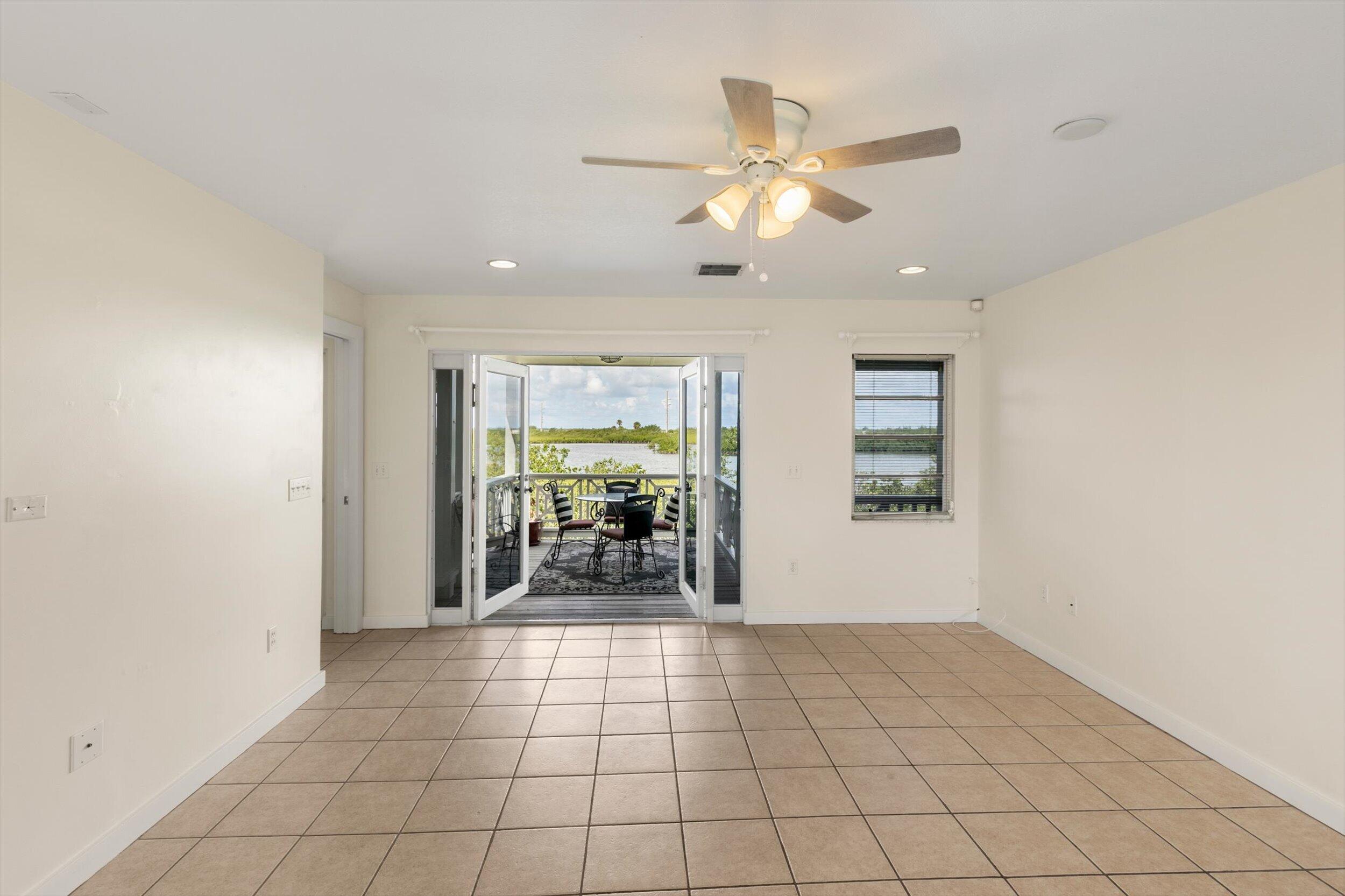 9 Blue Water Drive