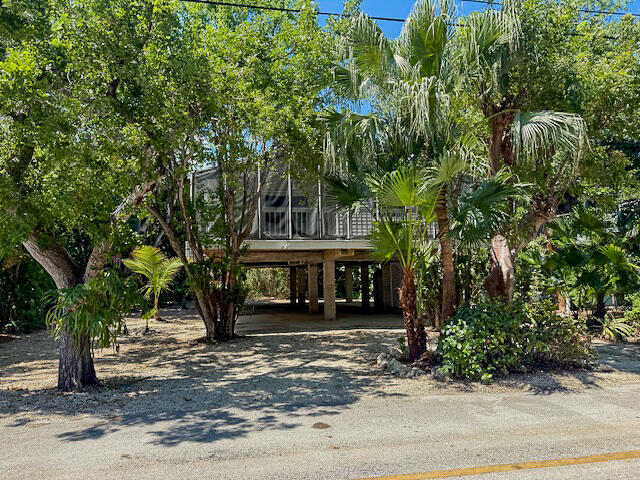 110 Arctic Avenue
