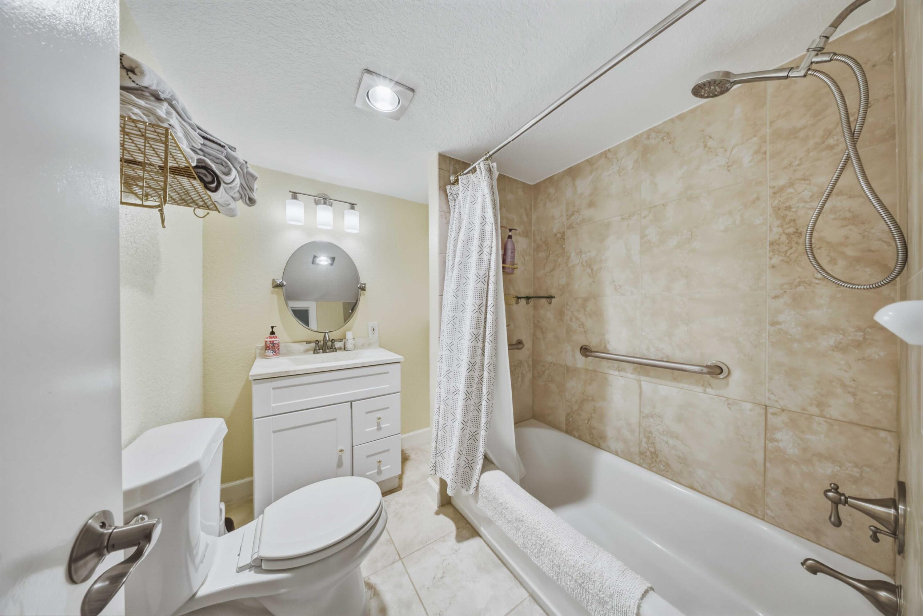 389 N Anglers Drive 107