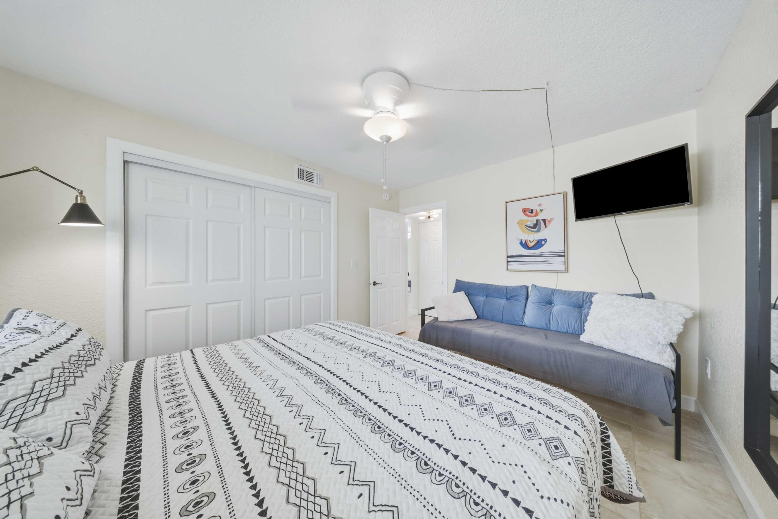 389 N Anglers Drive 107