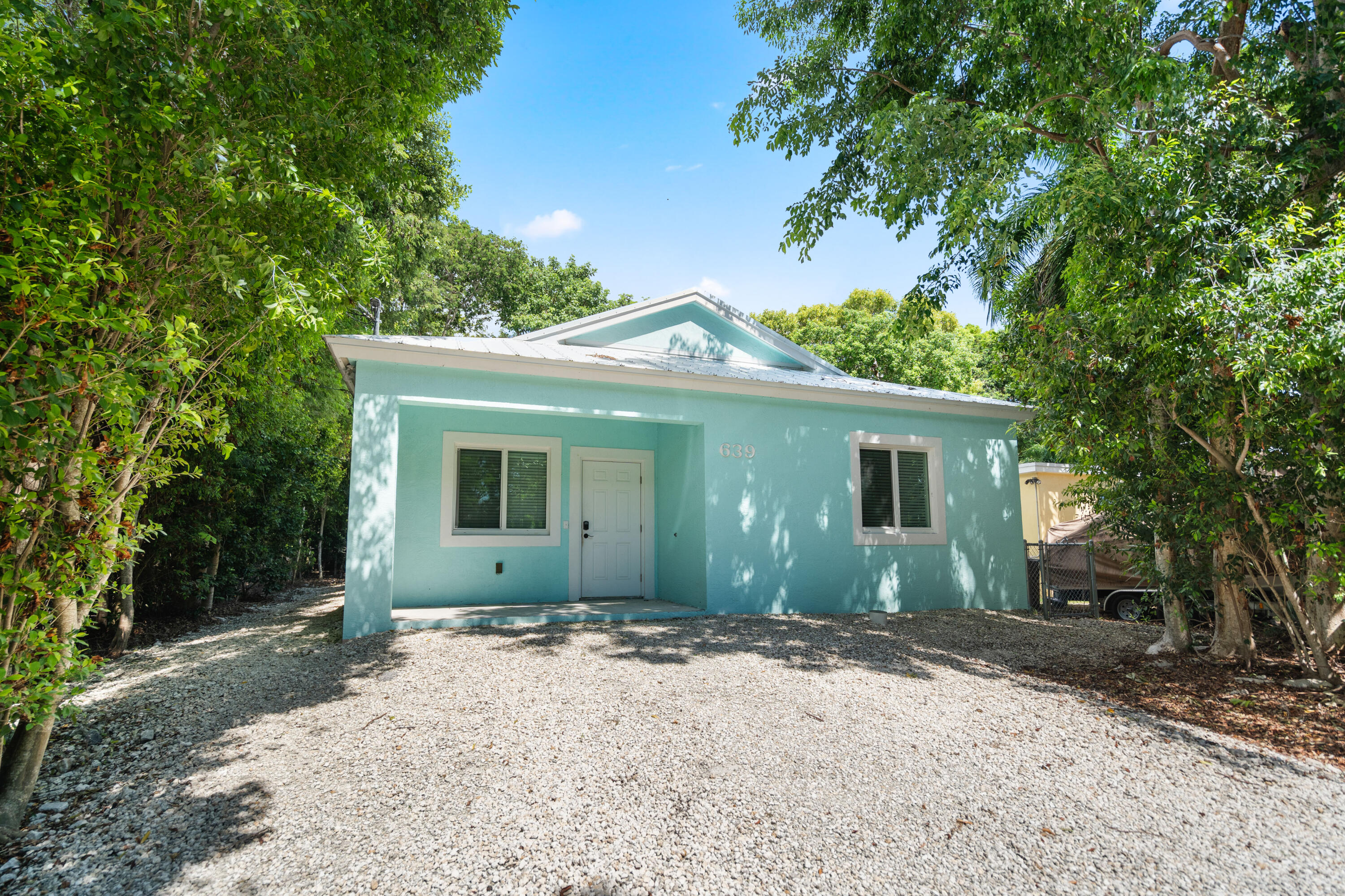 639 Cabrera Street
