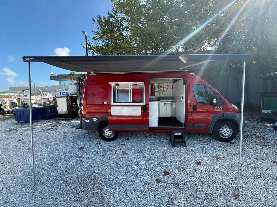 0 Duval Street Food Truck