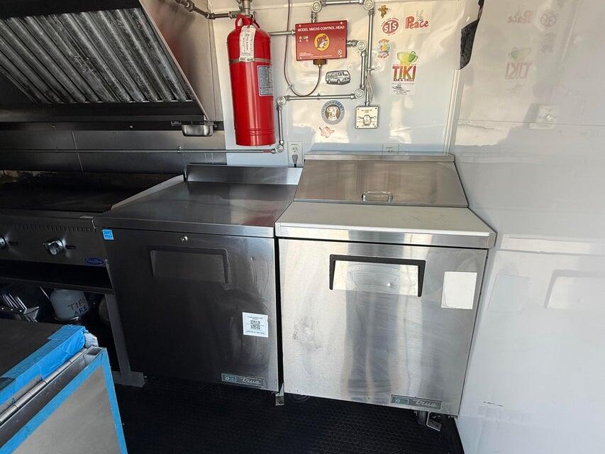 0 Duval Street Food Truck