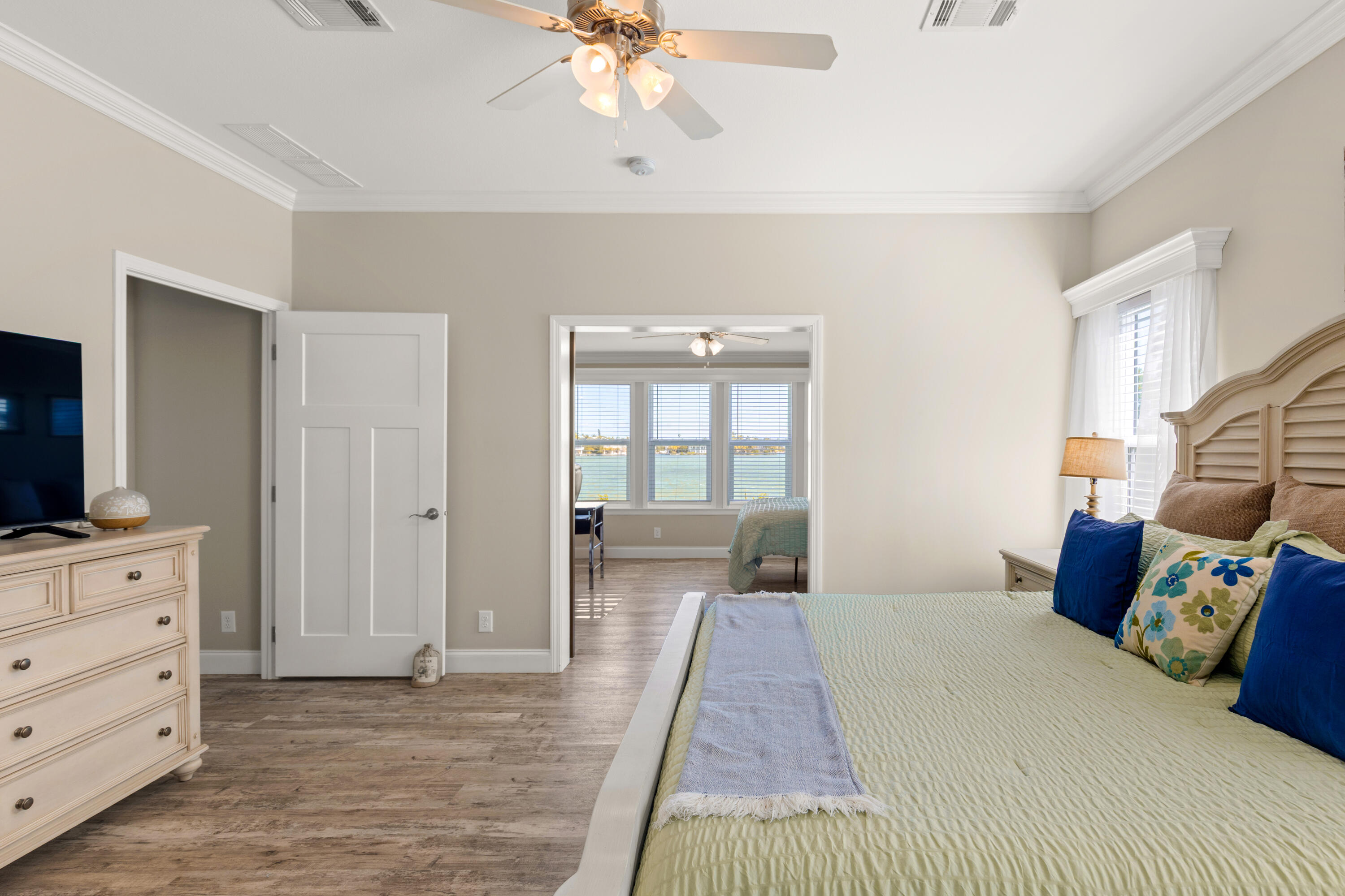 265 S Point Drive