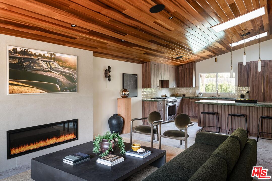 12030 Pacoima Ct