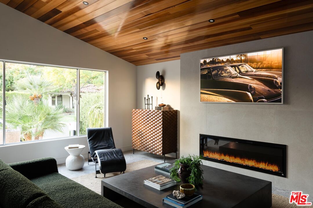 12030 Pacoima Ct