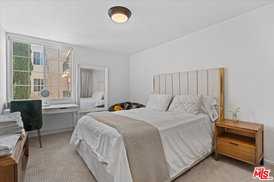 5050 Coldwater Canyon Ave Unit: 310