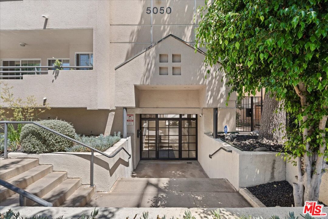 5050 Coldwater Canyon Ave Unit: 310